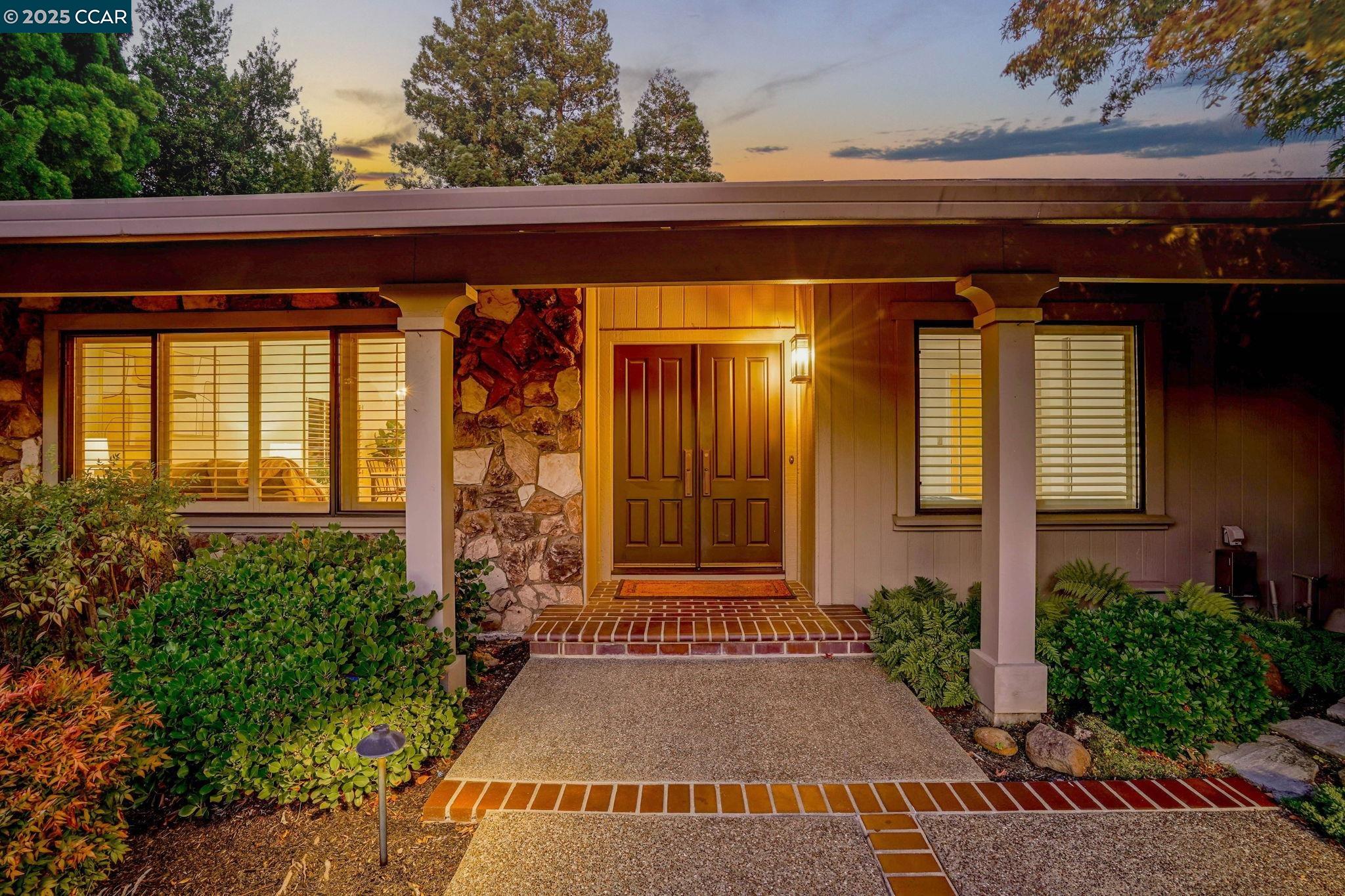 Detail Gallery Image 8 of 57 For 924 Cheyenne Dr, Walnut Creek,  CA 94598 - 4 Beds | 2 Baths