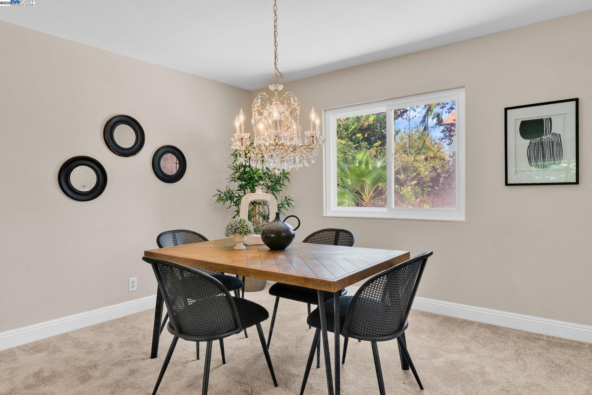 Detail Gallery Image 14 of 53 For 38 Barcelona Pl, Danville,  CA 94526 - 5 Beds | 3 Baths
