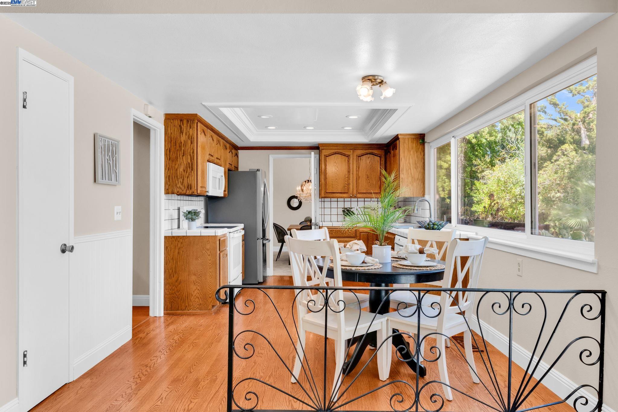 Detail Gallery Image 22 of 53 For 38 Barcelona Pl, Danville,  CA 94526 - 5 Beds | 3 Baths