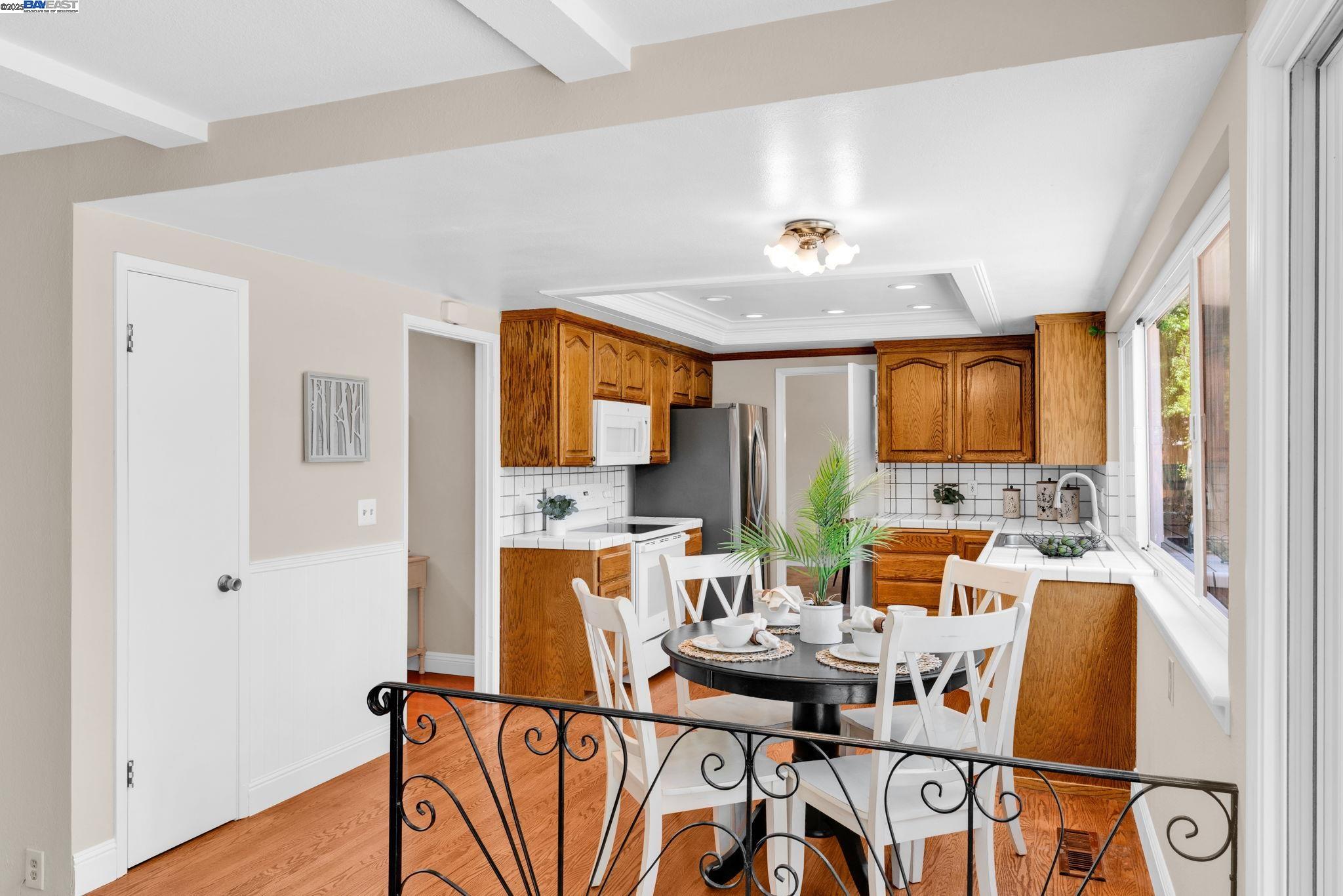 Detail Gallery Image 23 of 53 For 38 Barcelona Pl, Danville,  CA 94526 - 5 Beds | 3 Baths