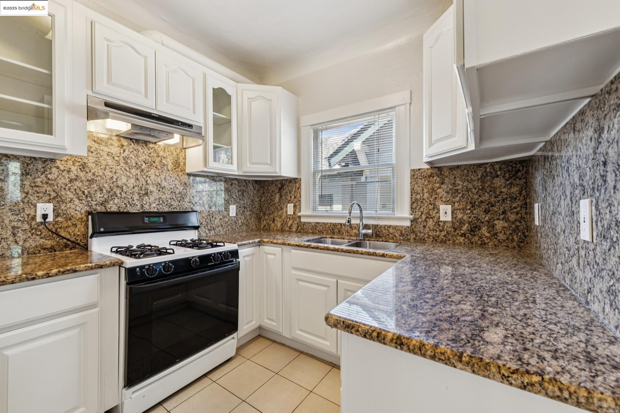 Detail Gallery Image 26 of 41 For 2714 Alcat Ave, Berkeley,  CA 94705 - – Beds | – Baths