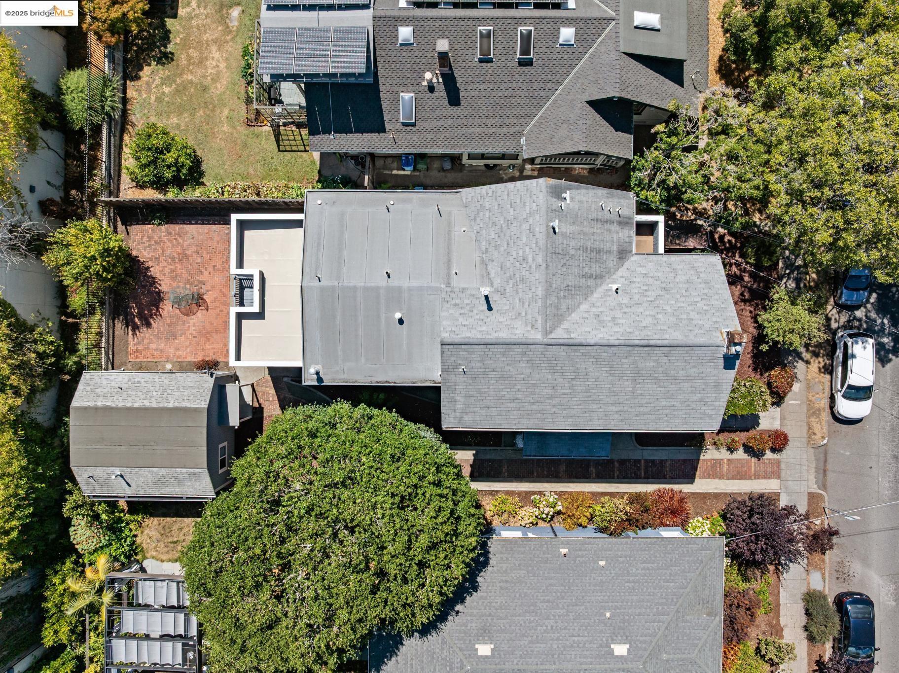 Detail Gallery Image 4 of 41 For 2714 Alcat Ave, Berkeley,  CA 94705 - – Beds | – Baths