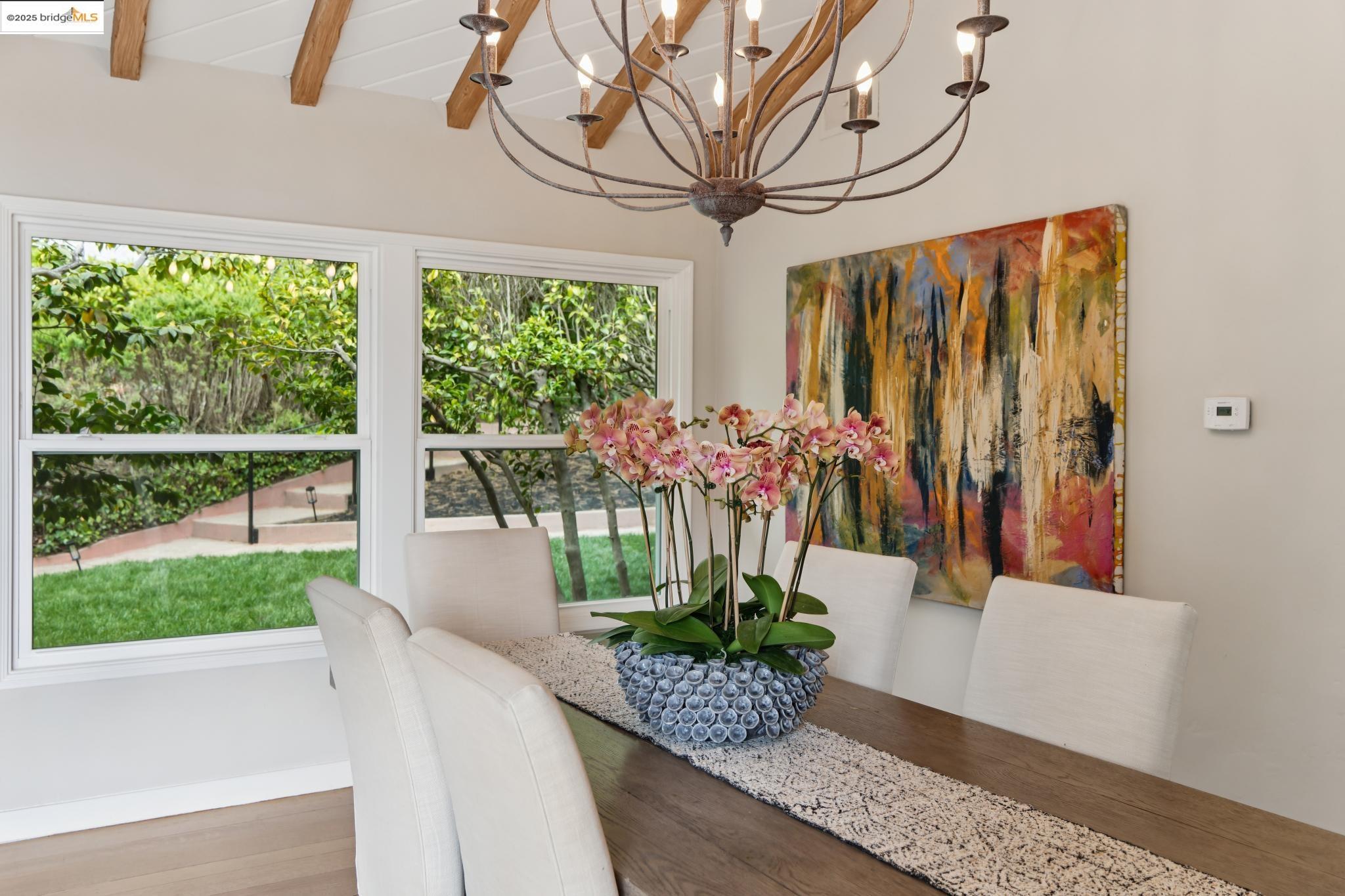 Detail Gallery Image 18 of 60 For 1057 Arlington Blvd, El Cerrito,  CA 94530-2705 - 5 Beds | 3 Baths