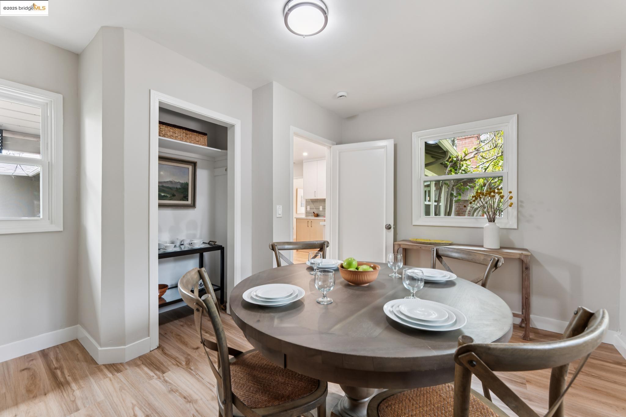 Detail Gallery Image 24 of 60 For 1057 Arlington Blvd, El Cerrito,  CA 94530-2705 - 5 Beds | 3 Baths