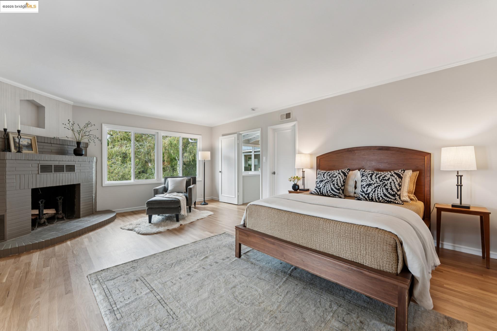 Detail Gallery Image 28 of 60 For 1057 Arlington Blvd, El Cerrito,  CA 94530-2705 - 5 Beds | 3 Baths