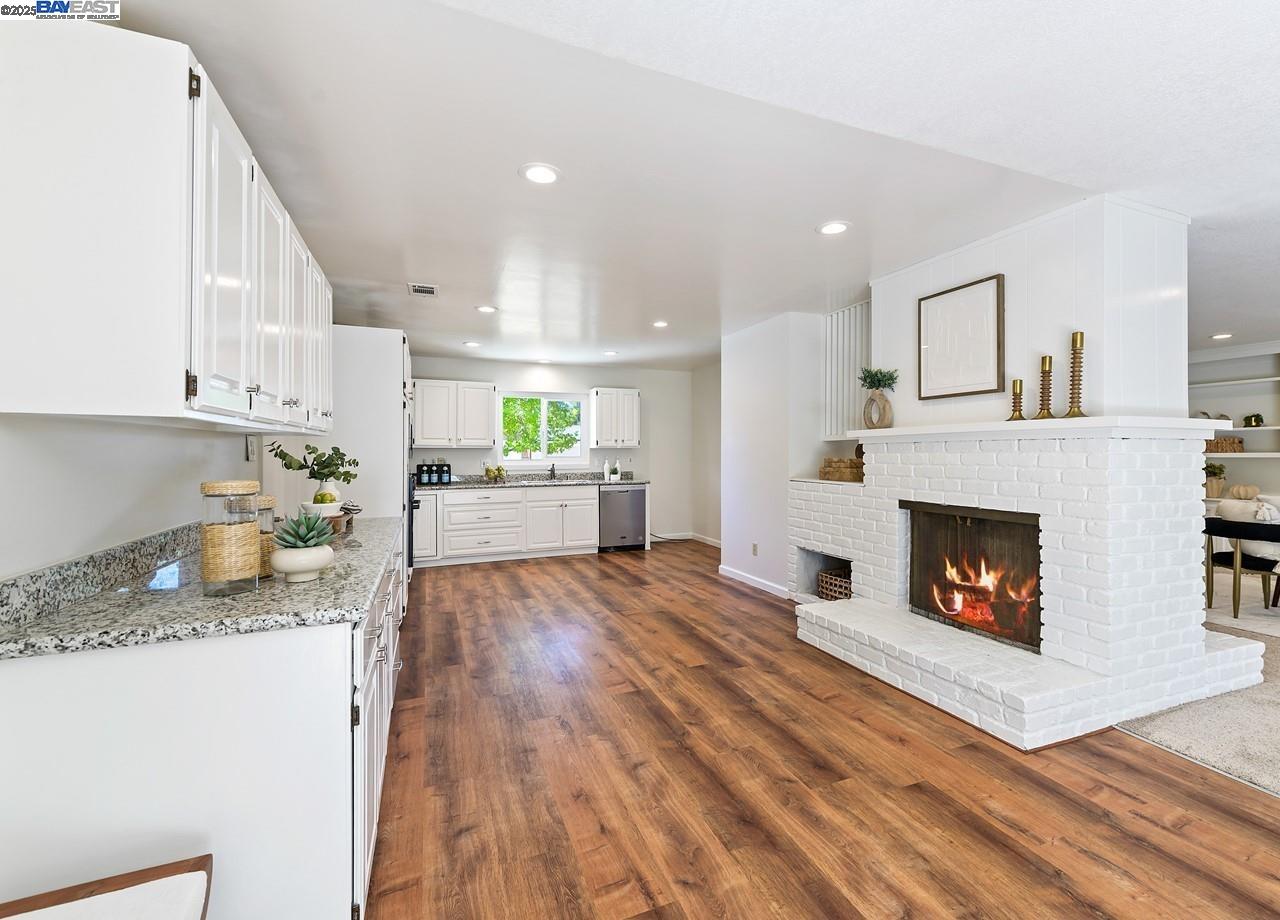 Detail Gallery Image 17 of 43 For 957 Ina Dr, Alamo,  CA 94507 - 4 Beds | 3 Baths