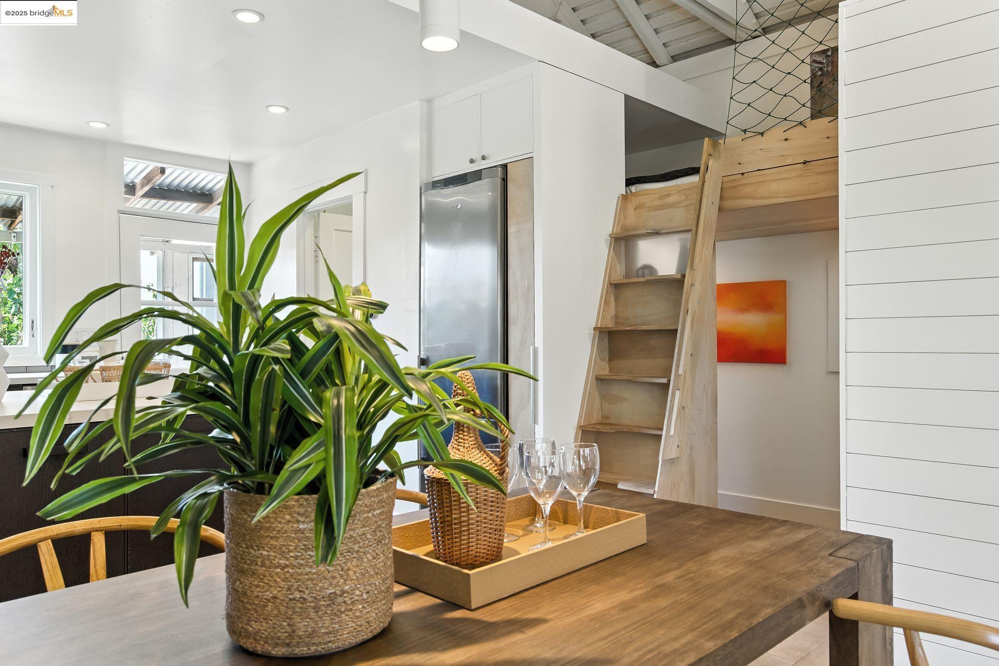 Detail Gallery Image 12 of 46 For 1814 Sixth Street, Berkeley,  CA 94710 - 1 Beds | 1 Baths