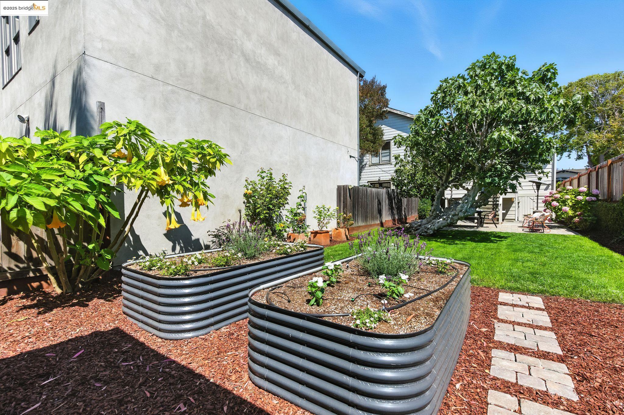 Detail Gallery Image 37 of 46 For 1814 Sixth Street, Berkeley,  CA 94710 - 1 Beds | 1 Baths