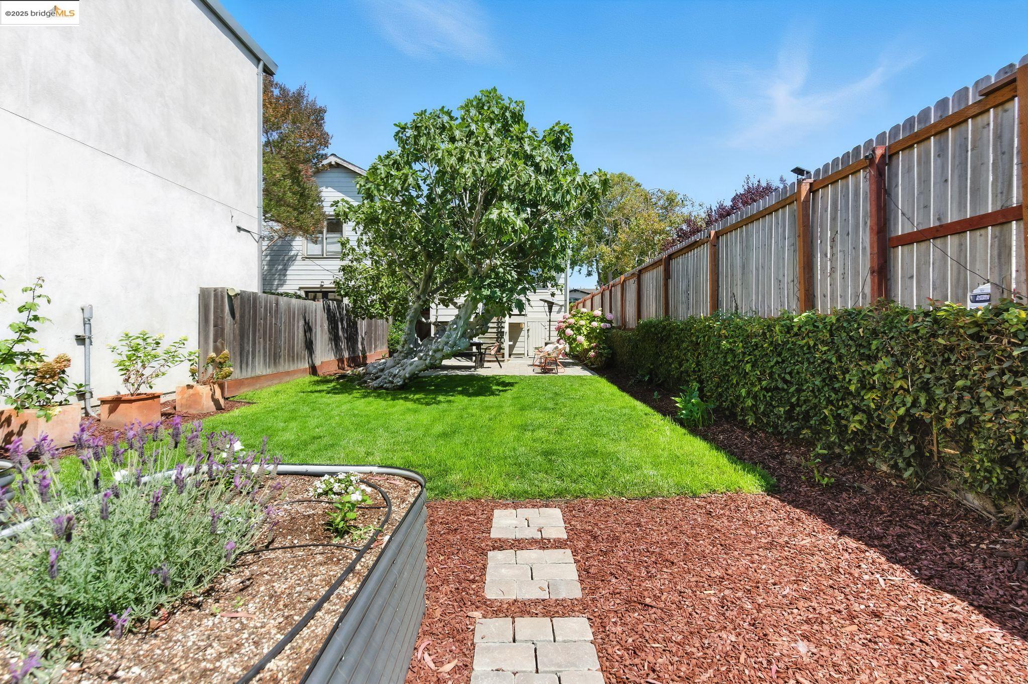 Detail Gallery Image 39 of 46 For 1814 Sixth Street, Berkeley,  CA 94710 - 1 Beds | 1 Baths