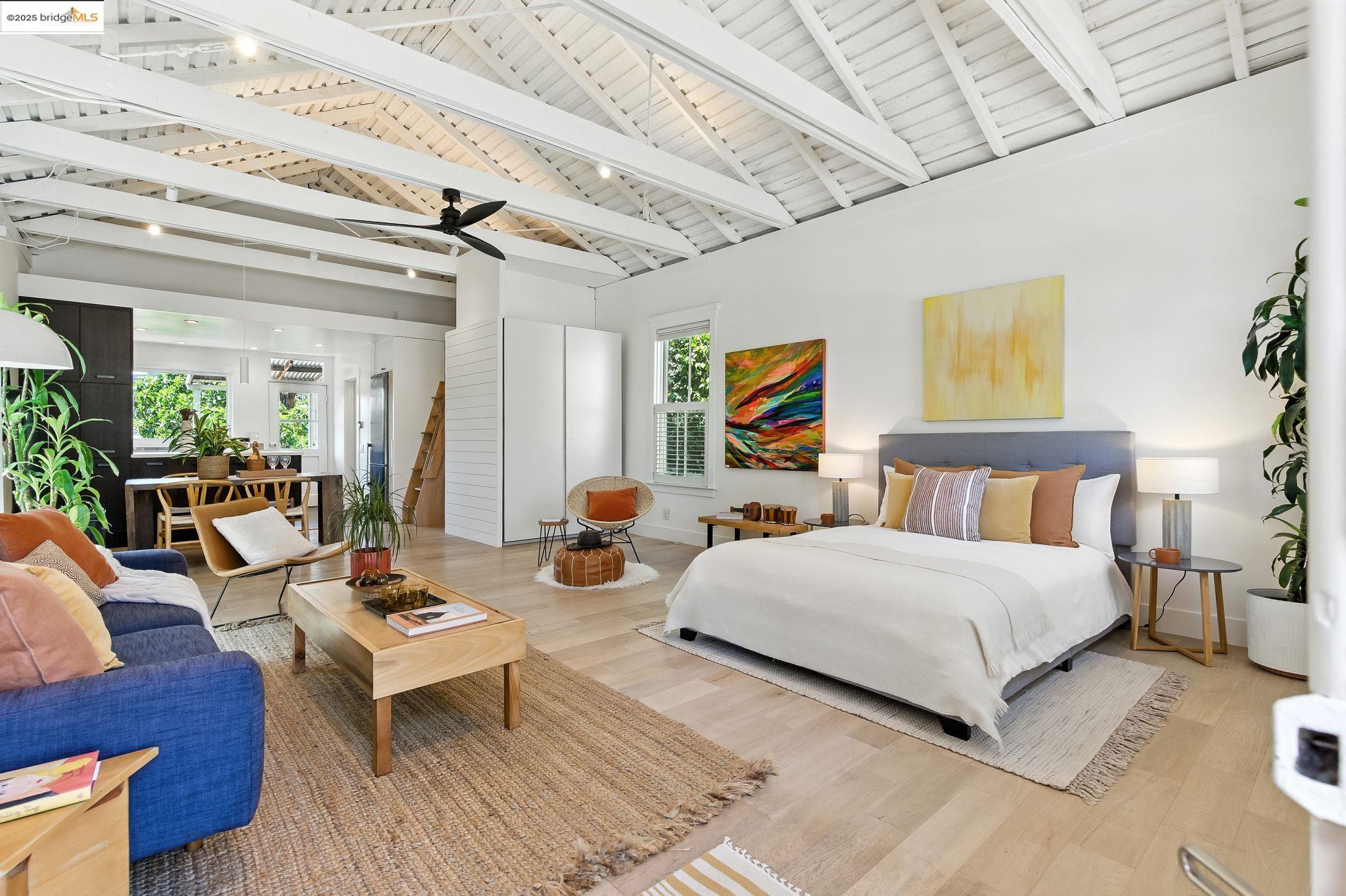Detail Gallery Image 4 of 46 For 1814 Sixth Street, Berkeley,  CA 94710 - 1 Beds | 1 Baths
