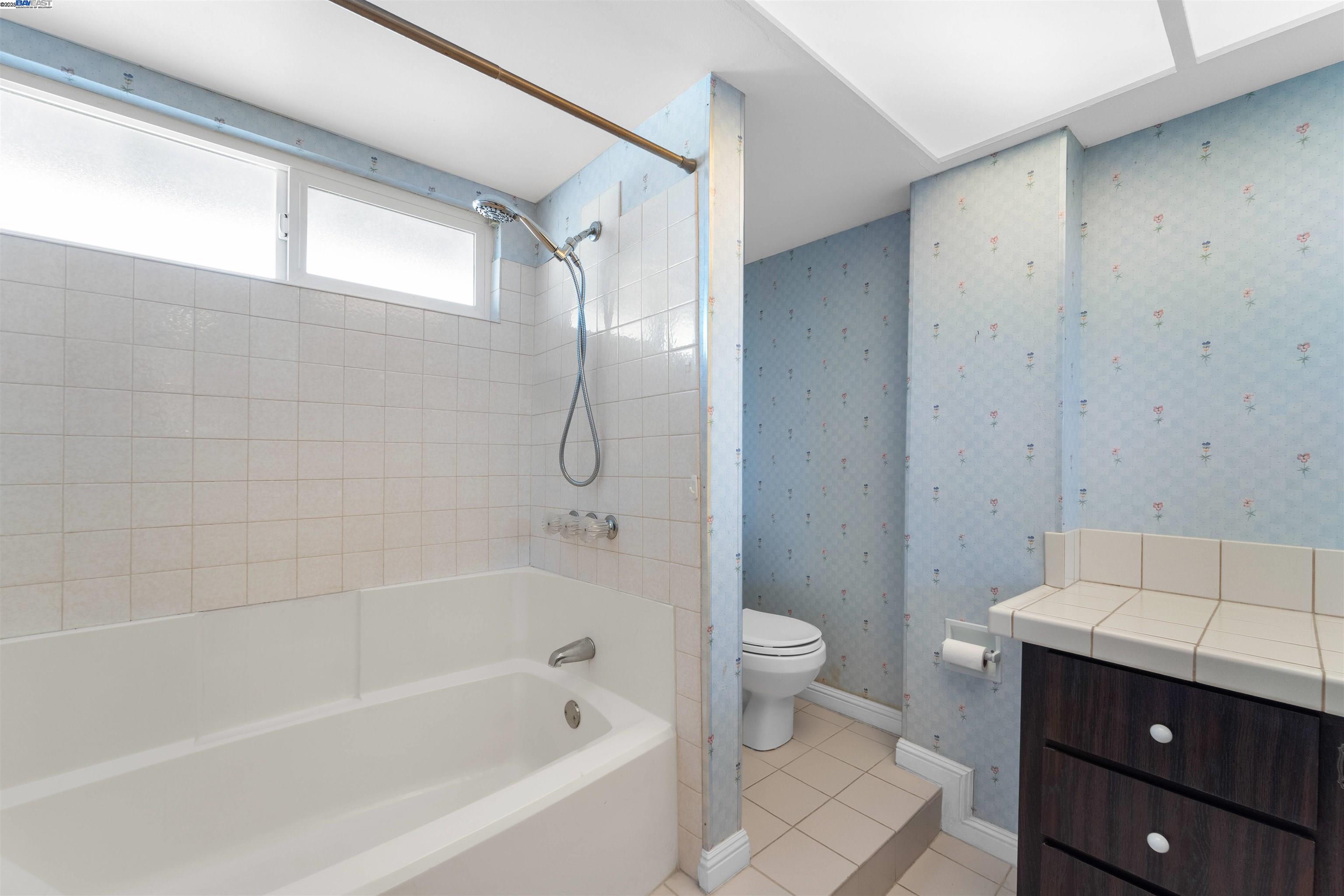 Detail Gallery Image 22 of 27 For 42747 Wixon Dr, Fremont,  CA 94538 - 5 Beds | 2 Baths