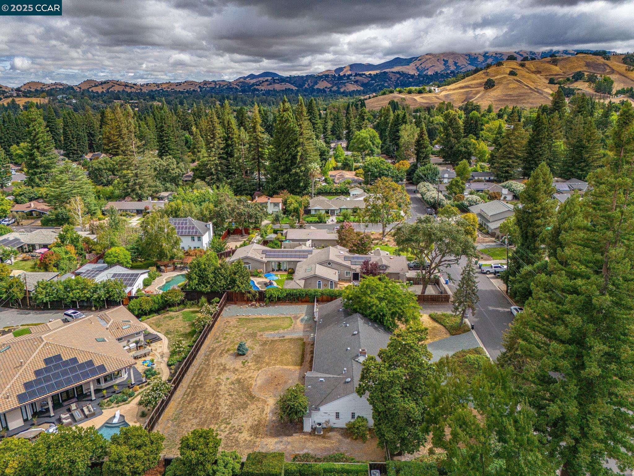 Detail Gallery Image 13 of 20 For 1570 Las Trampas, Alamo,  CA 94507 - 3 Beds | 2/1 Baths
