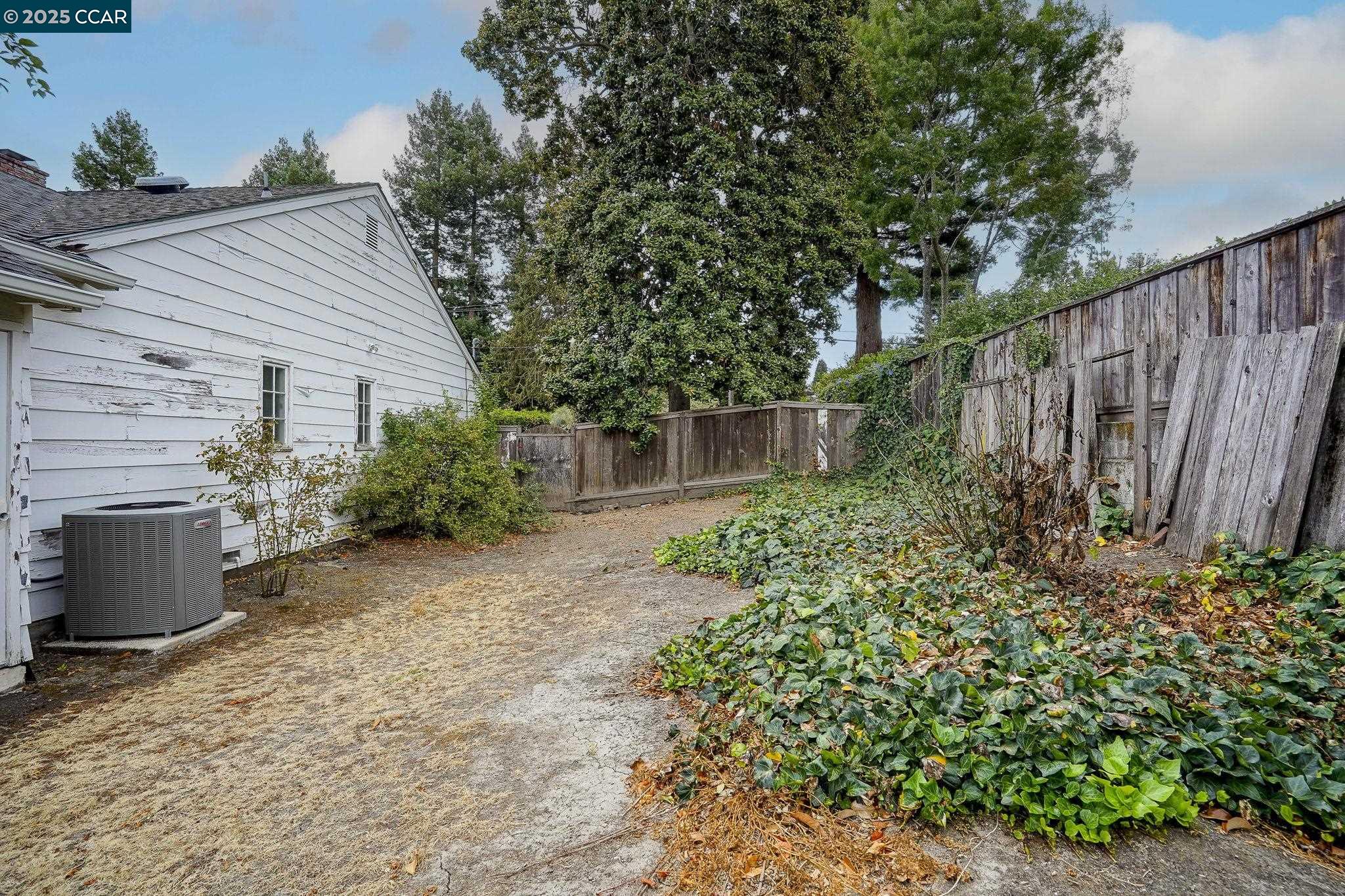 Detail Gallery Image 20 of 20 For 1570 Las Trampas, Alamo,  CA 94507 - 3 Beds | 2/1 Baths