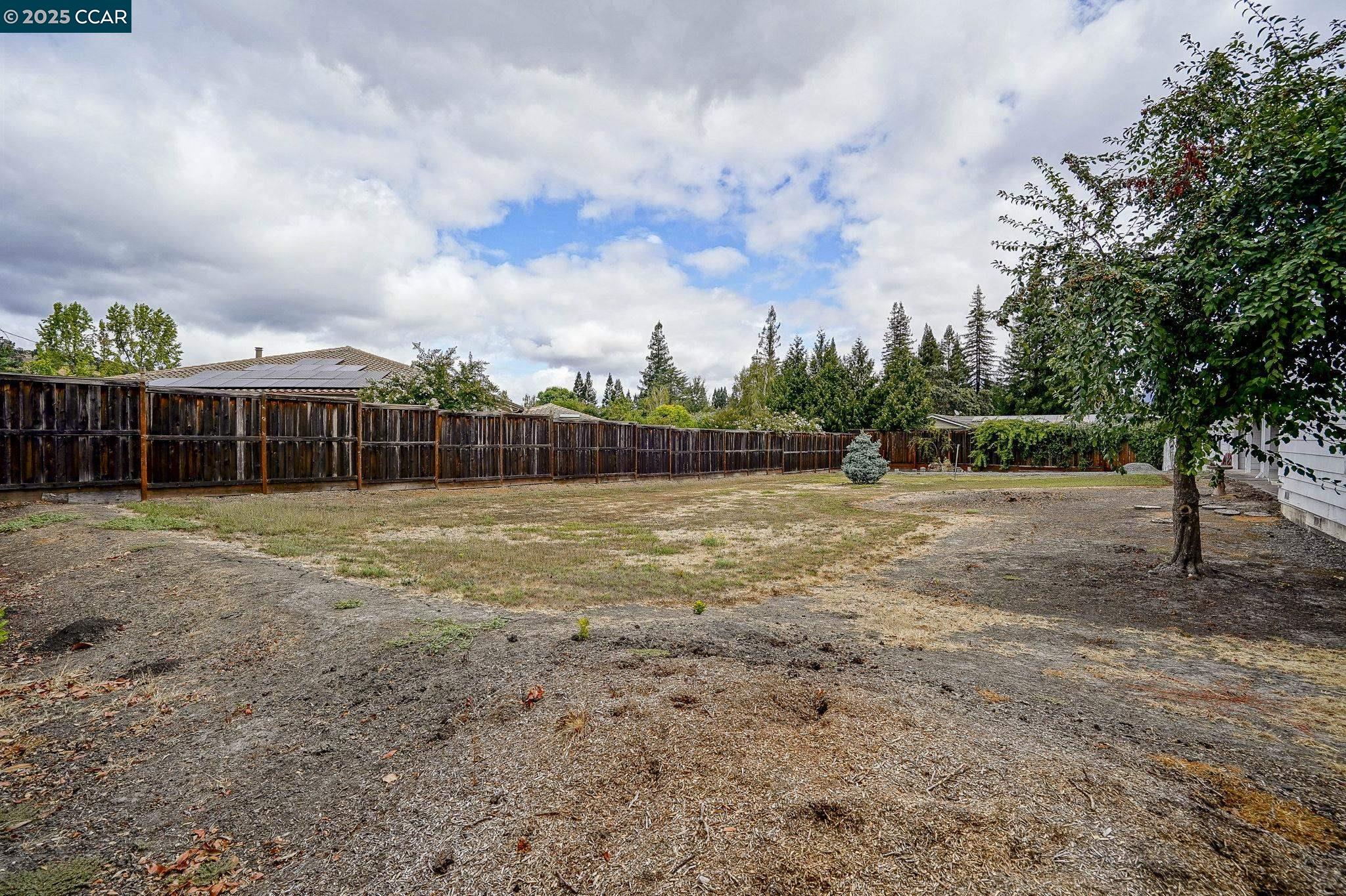 Detail Gallery Image 9 of 20 For 1570 Las Trampas, Alamo,  CA 94507 - 3 Beds | 2/1 Baths