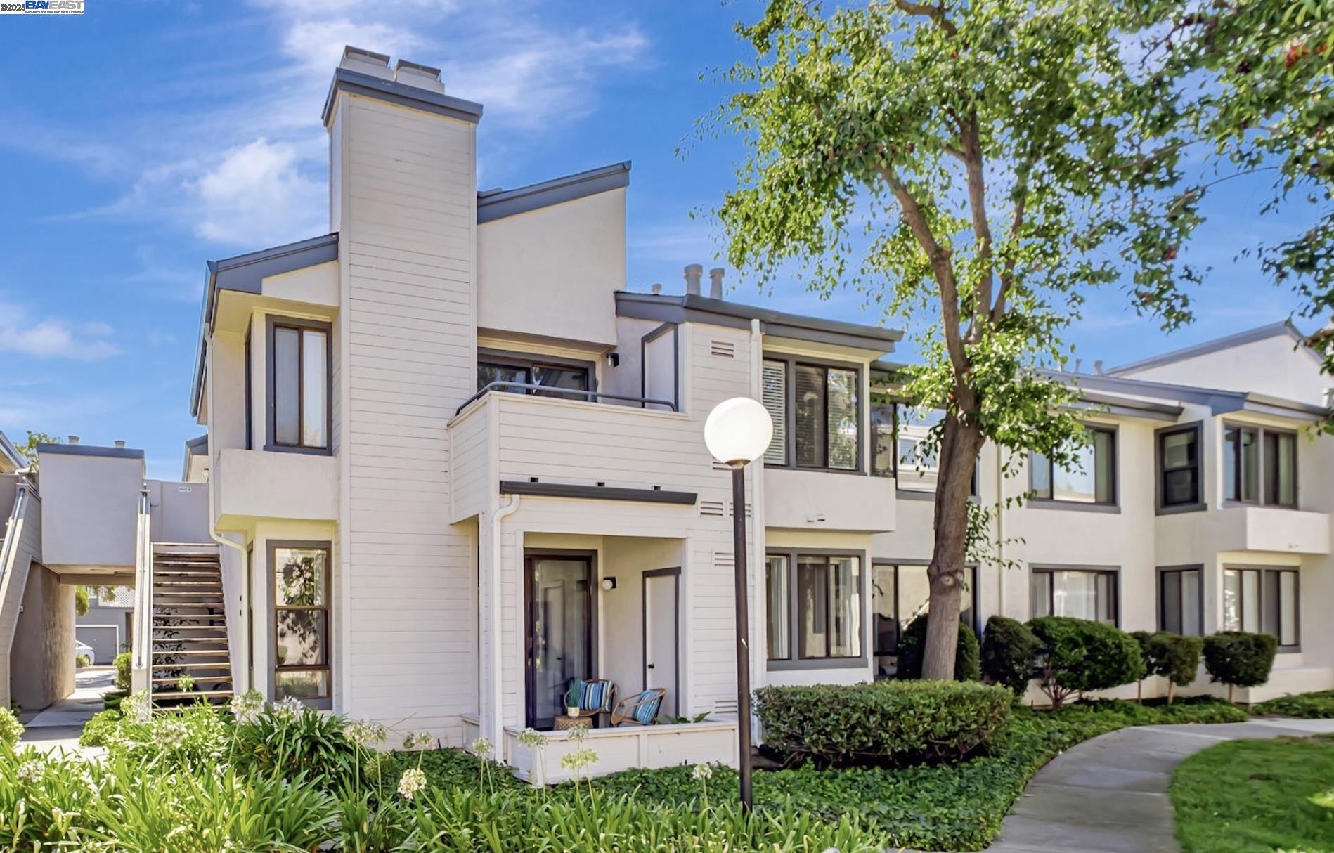 More Details about MLS # 41110146 : 6452 BUENA VISTA DR # A