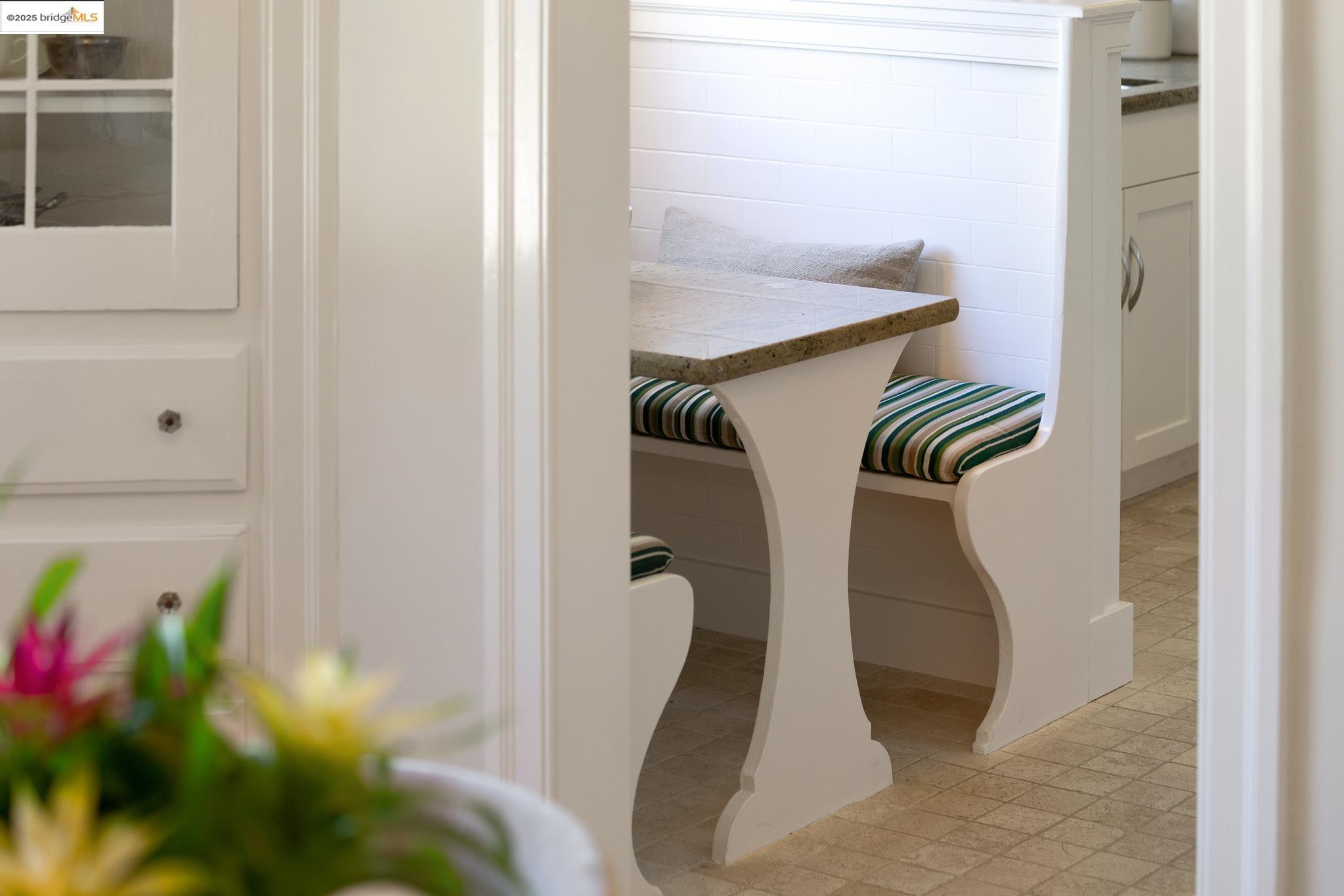 Detail Gallery Image 15 of 29 For 1501 Oxford St #1,  Berkeley,  CA 94709 - 1 Beds | 1 Baths