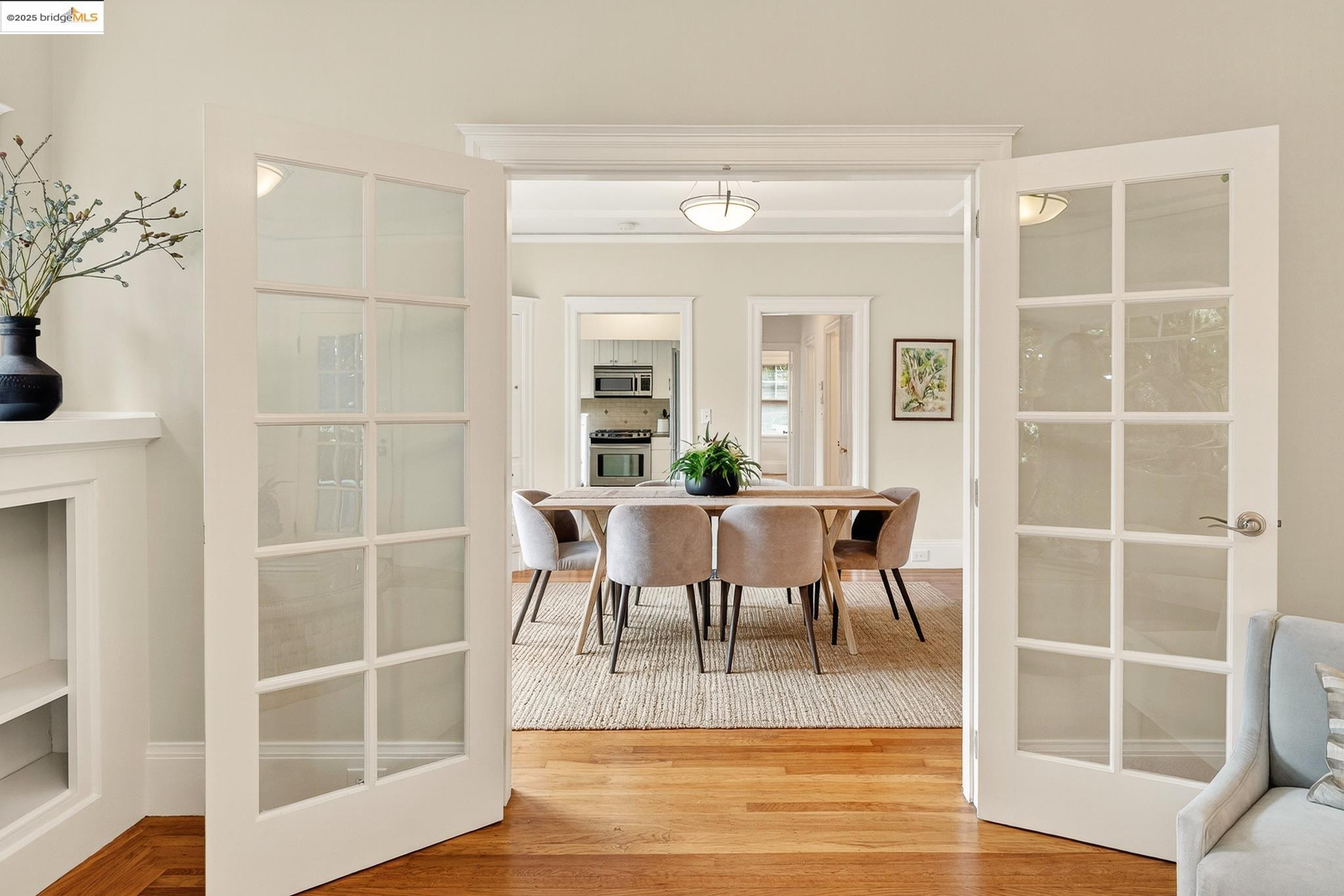 Detail Gallery Image 6 of 29 For 1501 Oxford St #1,  Berkeley,  CA 94709 - 1 Beds | 1 Baths