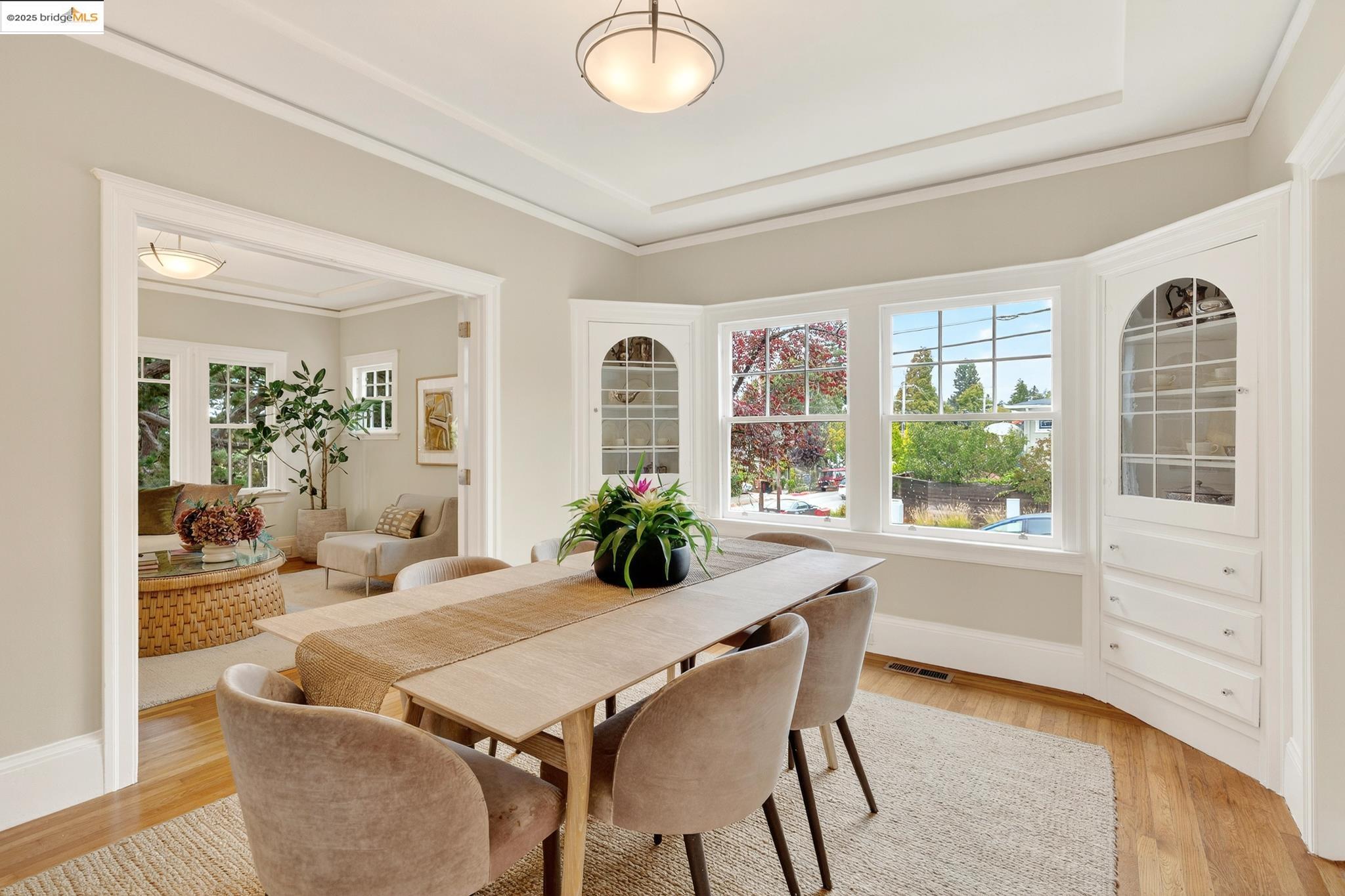 Detail Gallery Image 8 of 29 For 1501 Oxford St #1,  Berkeley,  CA 94709 - 1 Beds | 1 Baths
