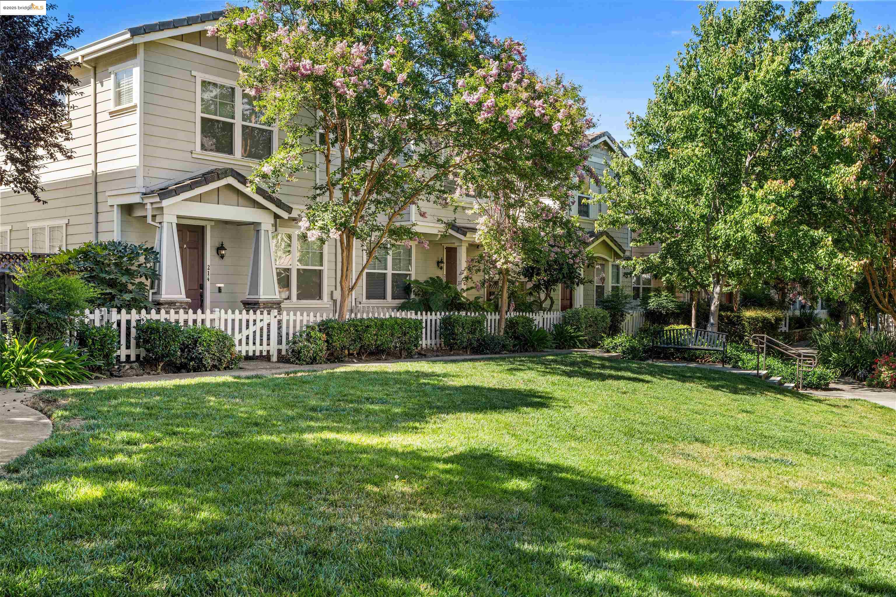 Photo #2: 41110156 Listing 