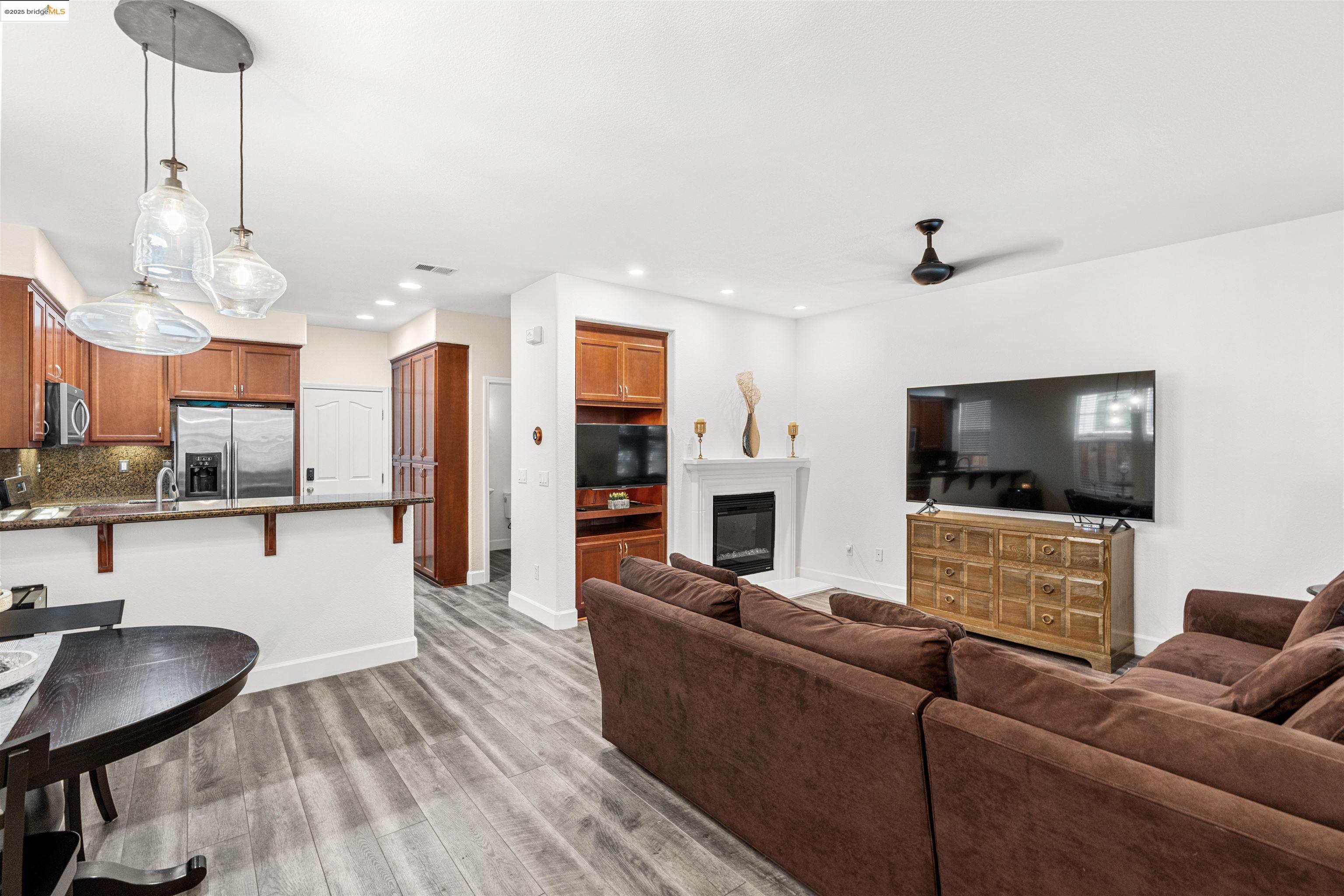 Photo #3: 41110156 Listing 