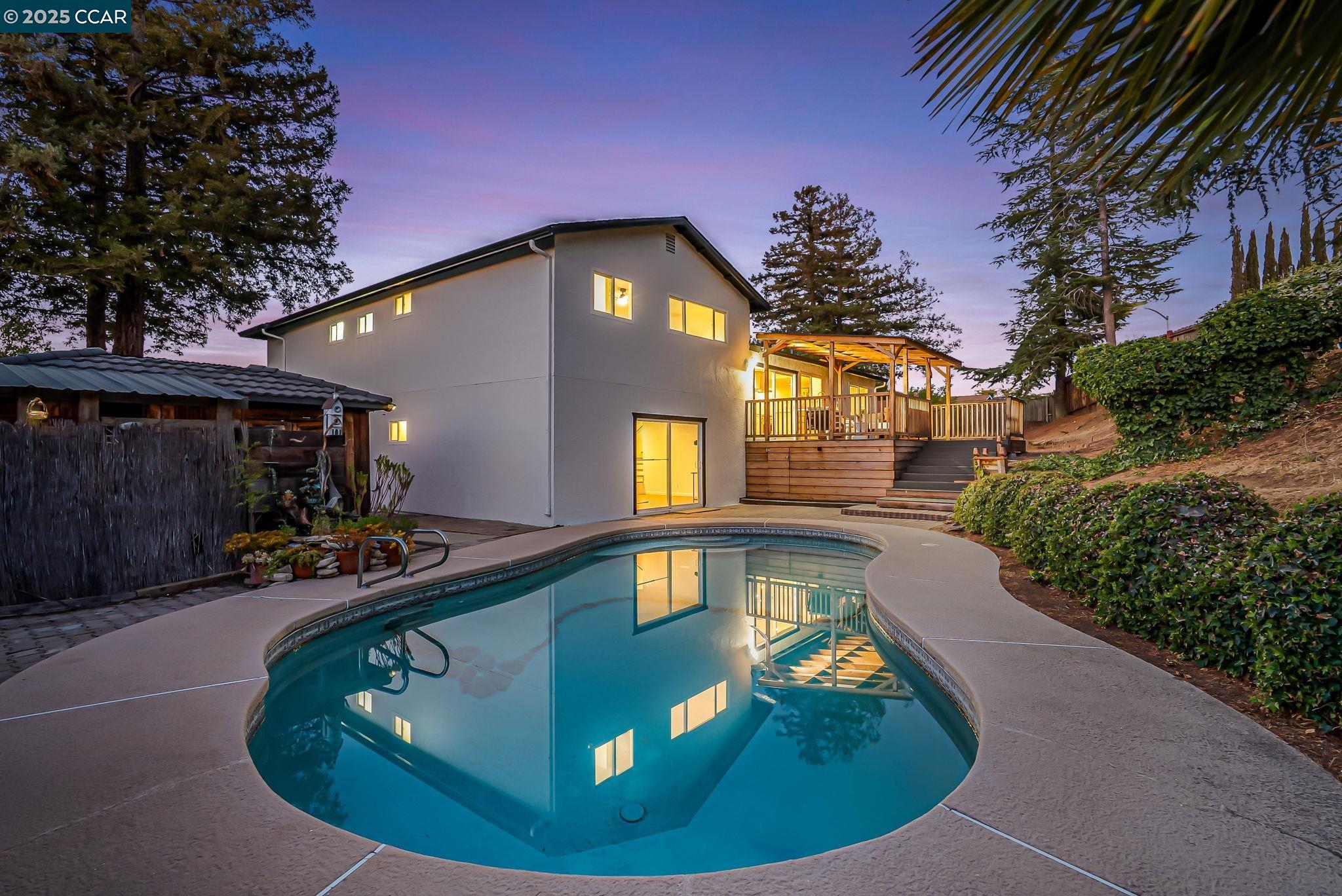 Front Image Thumbnail for CC41110164