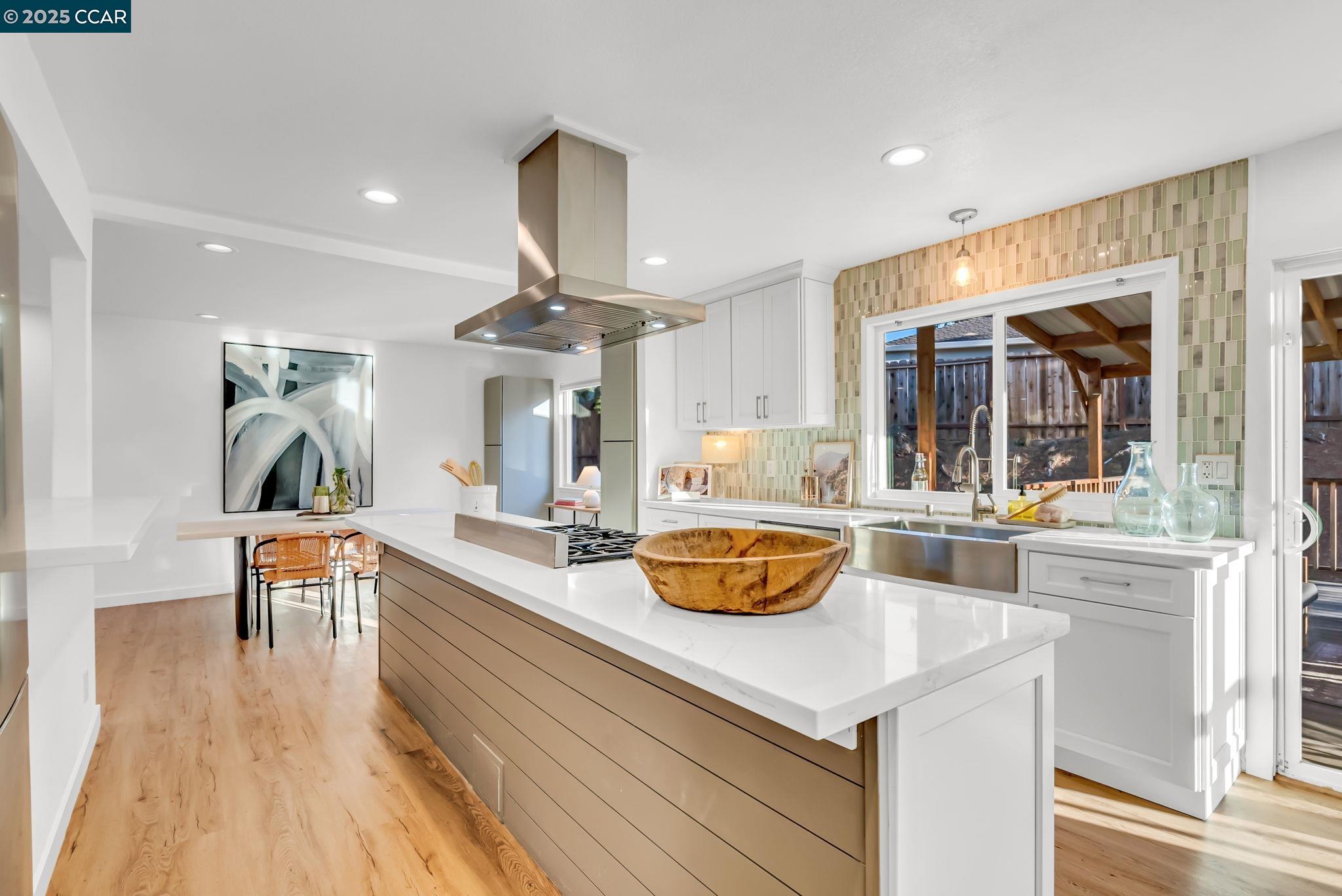 Detail Gallery Image 16 of 48 For 20 Mt Tamalpais Pl, Clayton,  CA 94517 - 4 Beds | 2/1 Baths