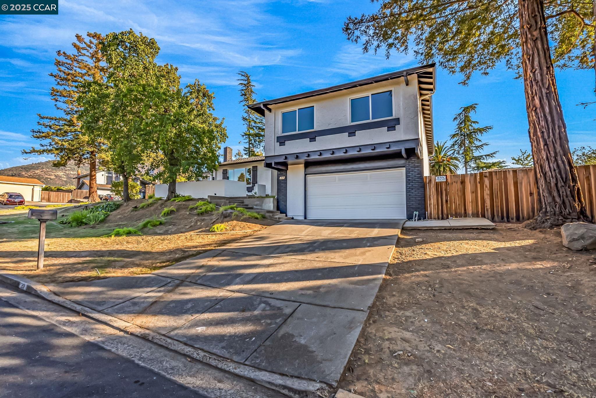 Detail Gallery Image 5 of 48 For 20 Mt Tamalpais Pl, Clayton,  CA 94517 - 4 Beds | 2/1 Baths