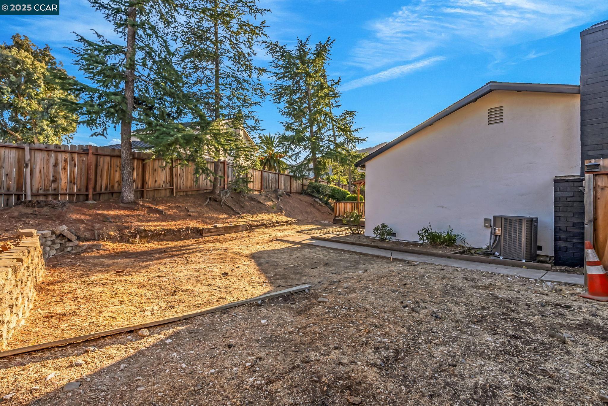 Detail Gallery Image 43 of 48 For 20 Mt Tamalpais Pl, Clayton,  CA 94517 - 4 Beds | 2/1 Baths