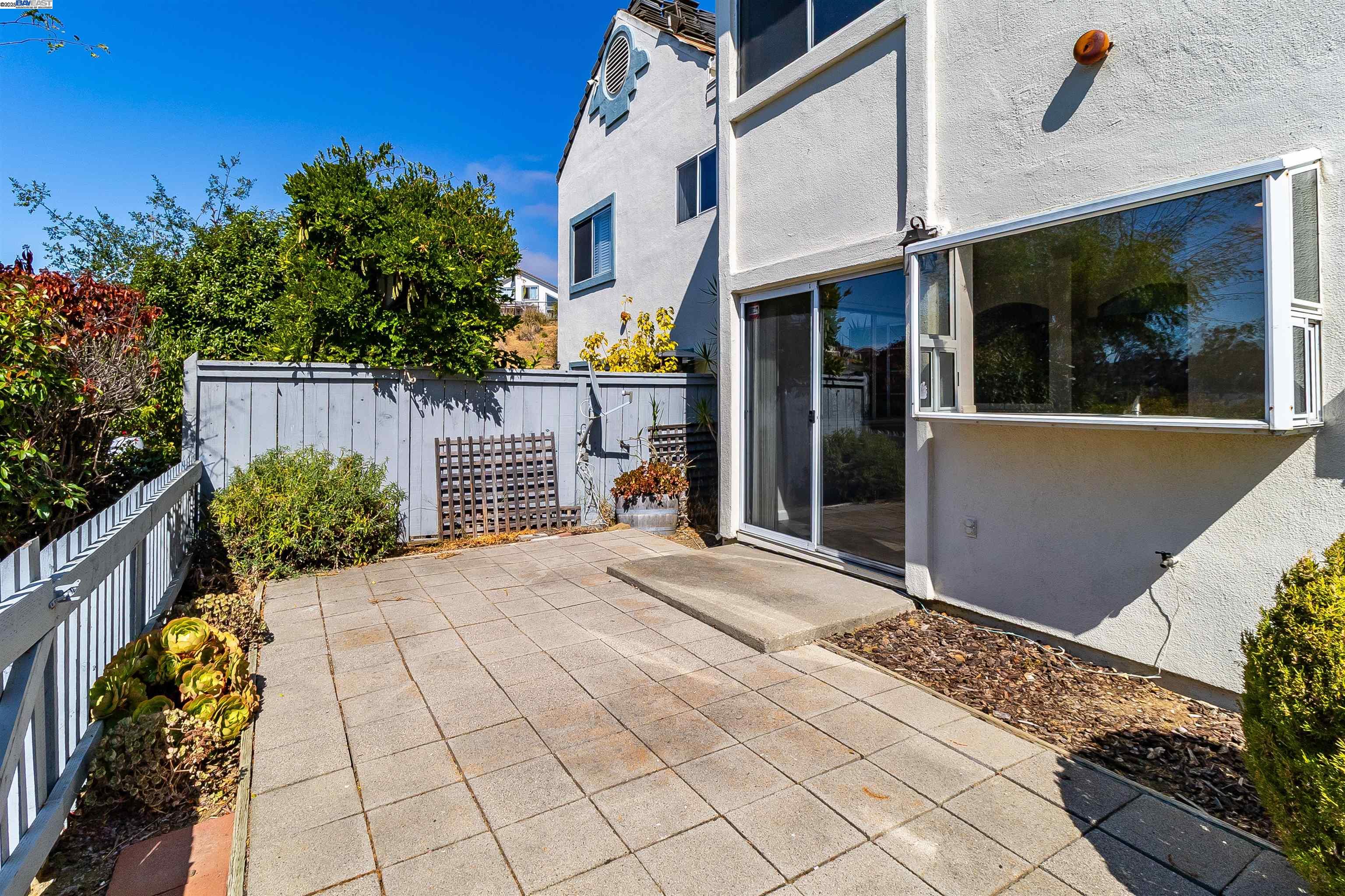 Detail Gallery Image 31 of 32 For 7 Shoal Dr E, Vallejo,  CA 94591 - 3 Beds | 2/1 Baths