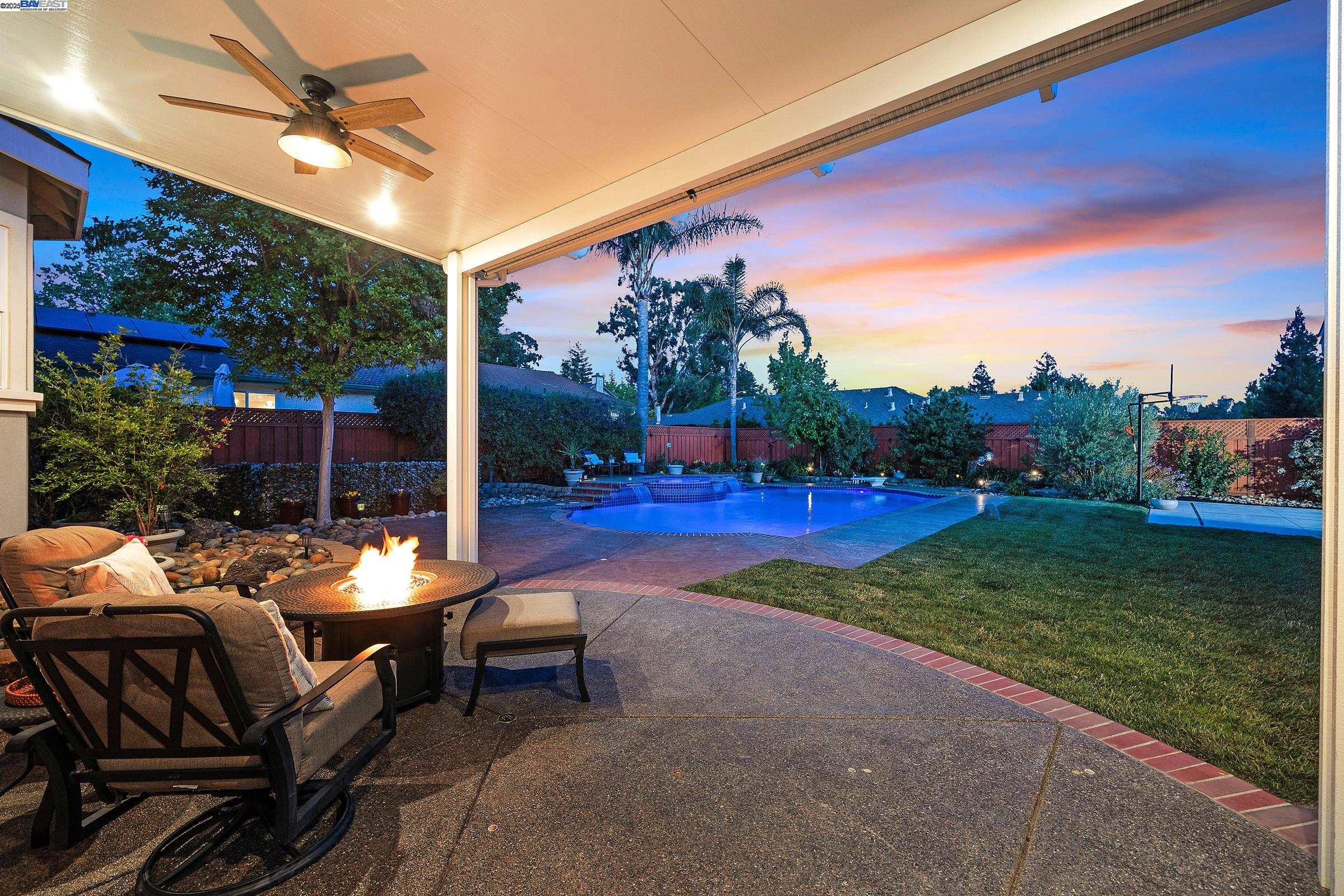 Detail Gallery Image 6 of 58 For 1153 Sherry Way, Livermore,  CA 94550 - 6 Beds | 4 Baths