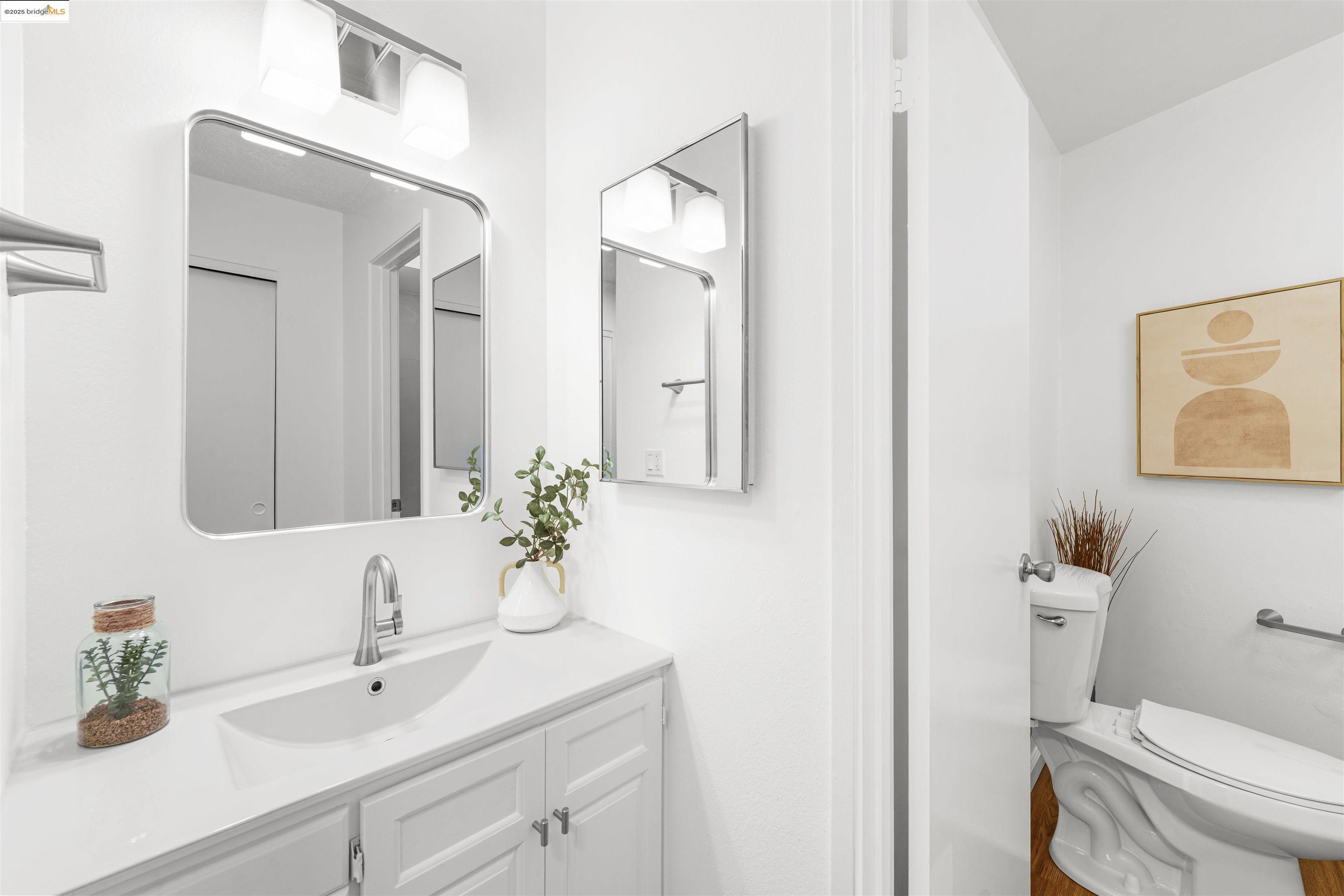 Detail Gallery Image 18 of 41 For 1001 Damon Ct, Santa Rosa,  CA 95401 - 3 Beds | 2 Baths