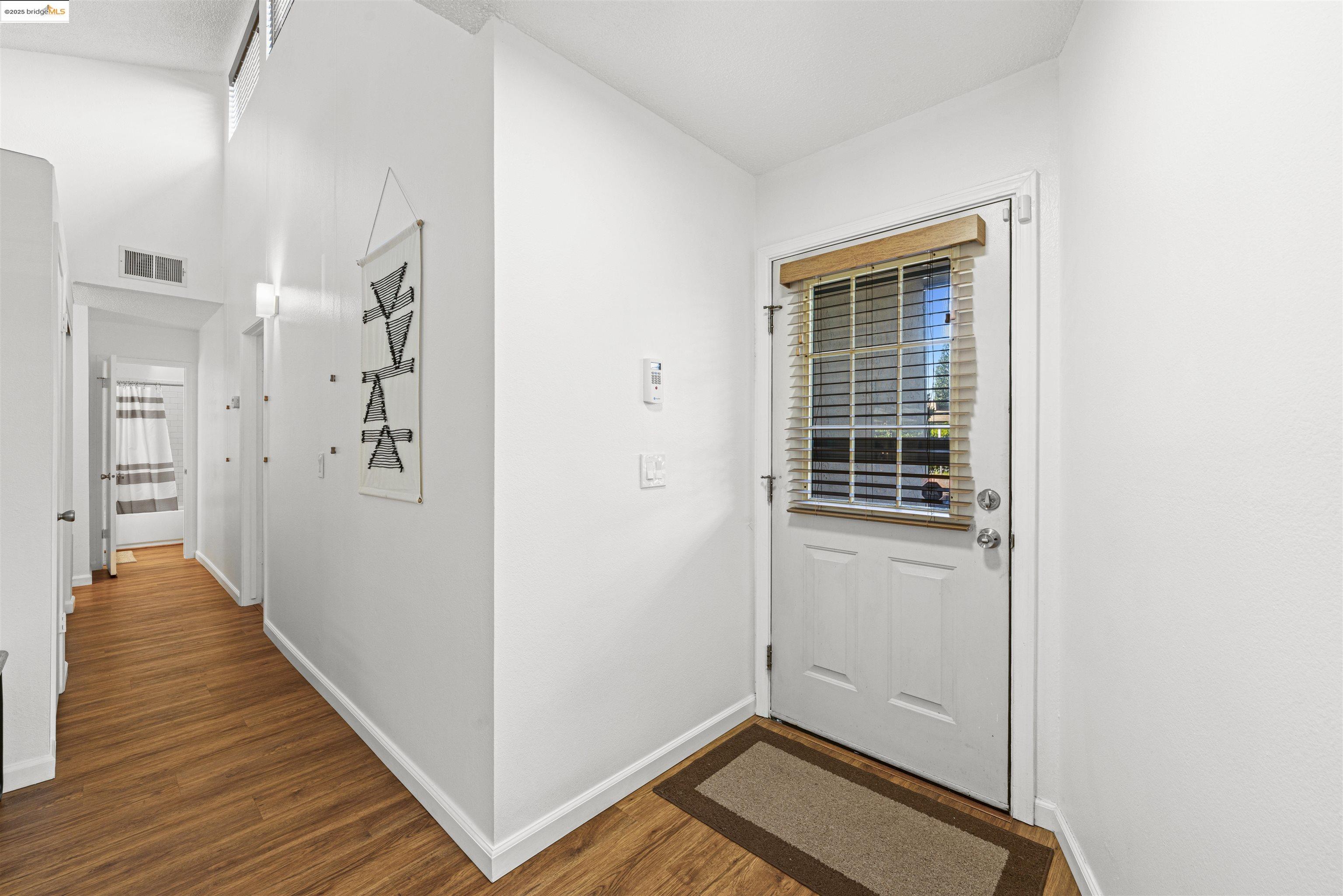 Detail Gallery Image 29 of 41 For 1001 Damon Ct, Santa Rosa,  CA 95401 - 3 Beds | 2 Baths