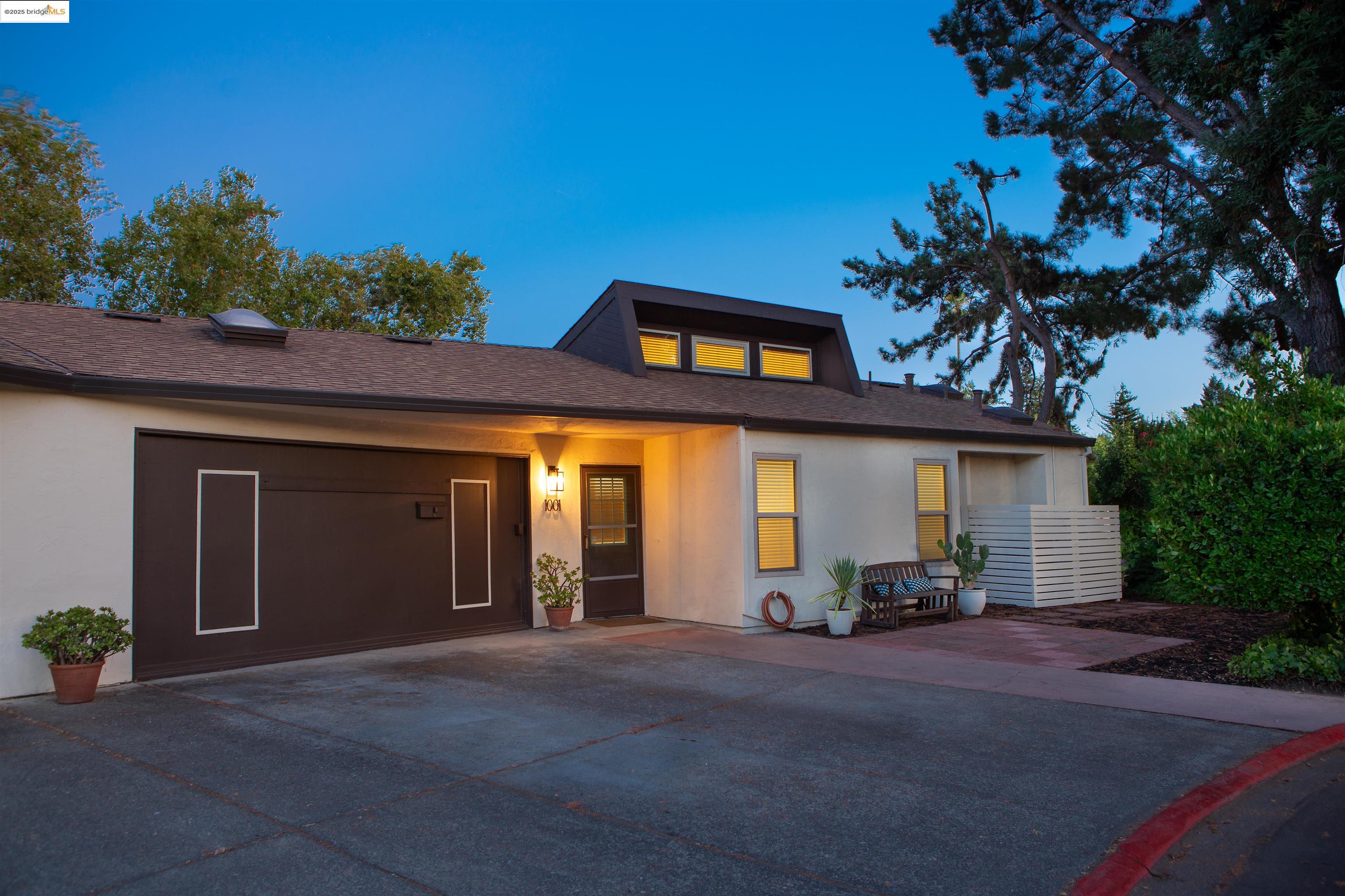 Detail Gallery Image 35 of 41 For 1001 Damon Ct, Santa Rosa,  CA 95401 - 3 Beds | 2 Baths