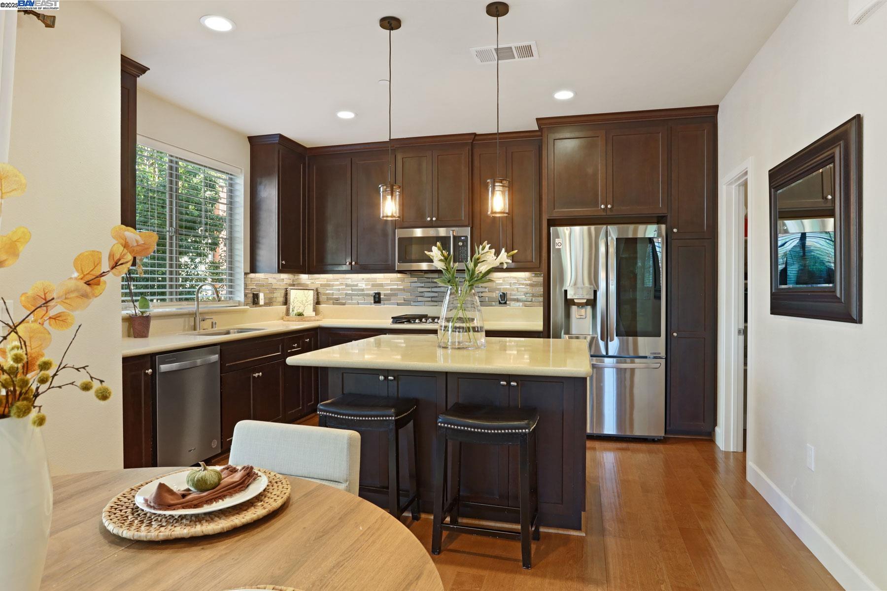 Photo #4: 41110177 Listing 