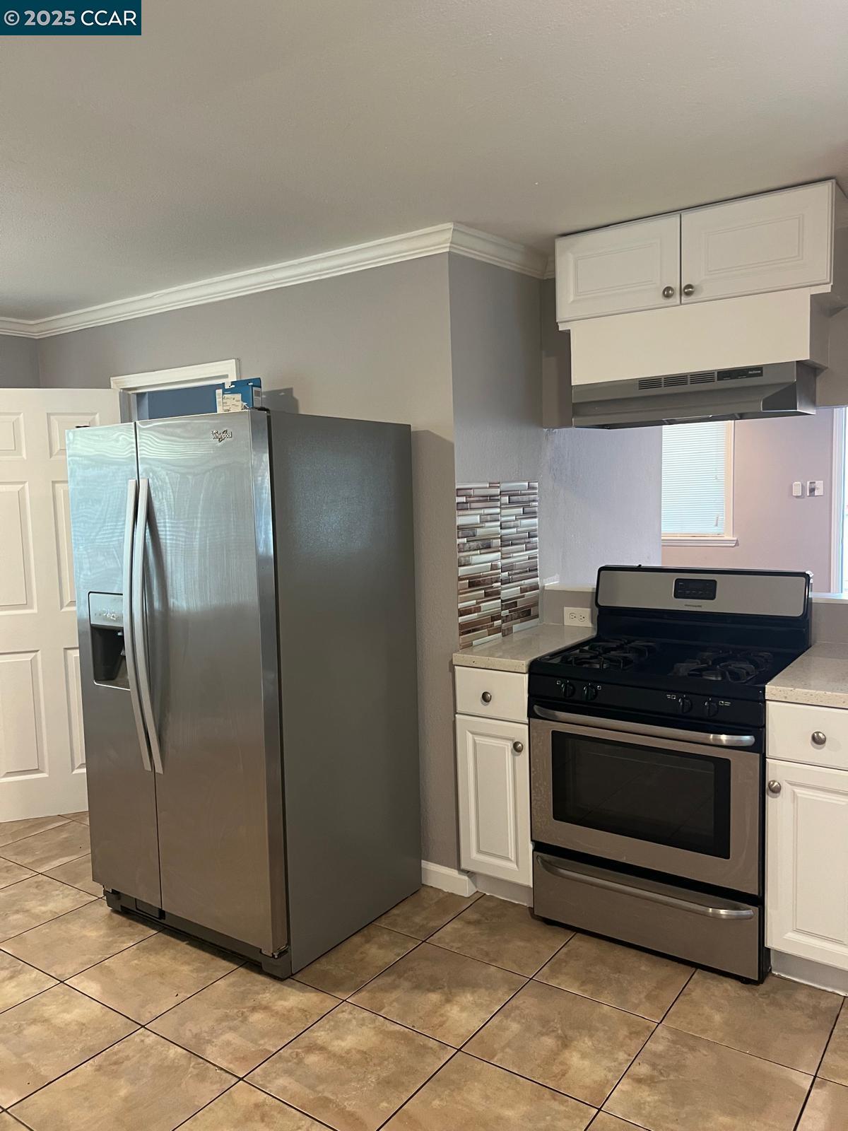 Detail Gallery Image 13 of 38 For 205 Curry Ave, Vallejo,  CA 94590 - 3 Beds | 2 Baths