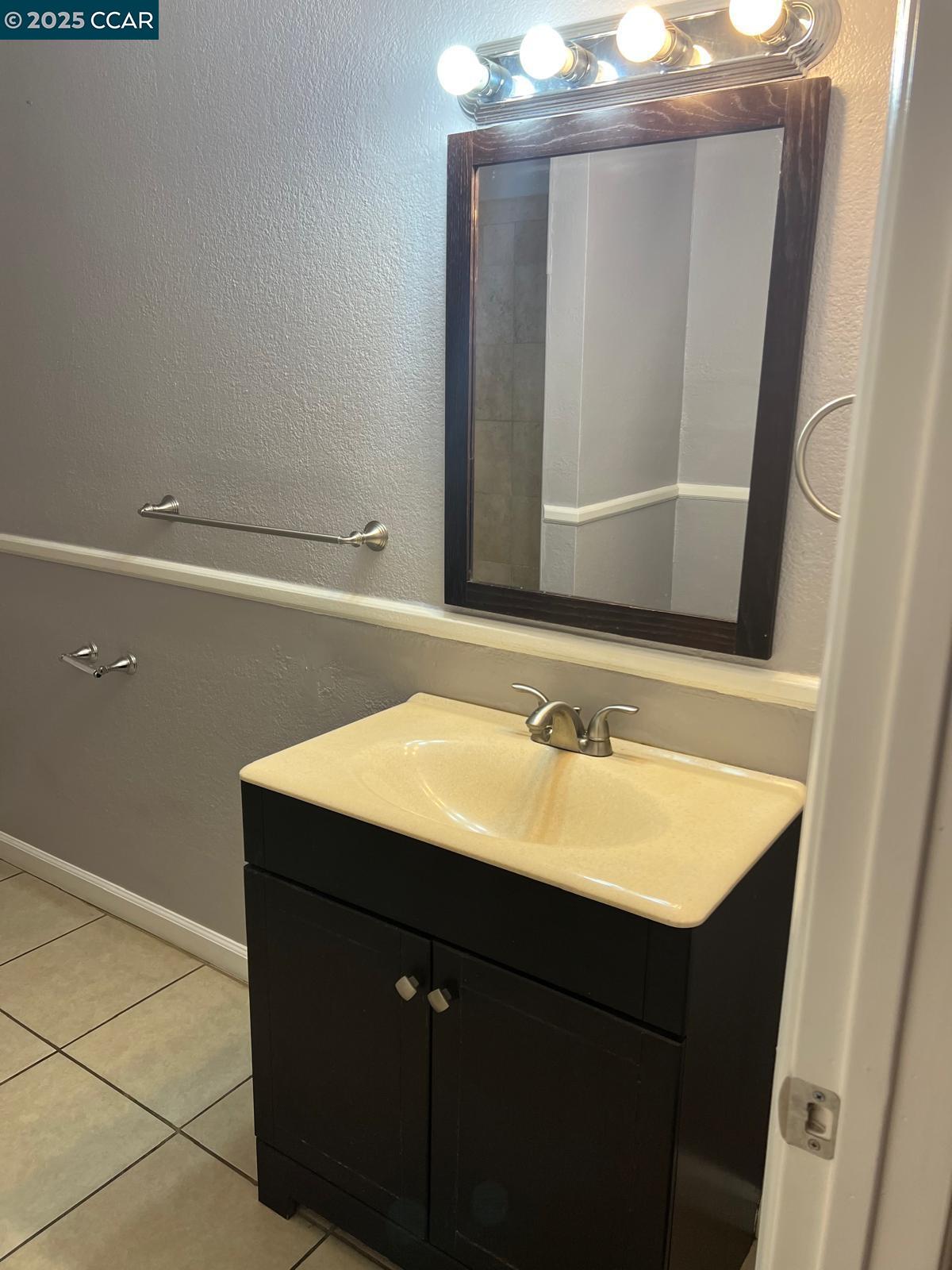 Detail Gallery Image 19 of 38 For 205 Curry Ave, Vallejo,  CA 94590 - 3 Beds | 2 Baths