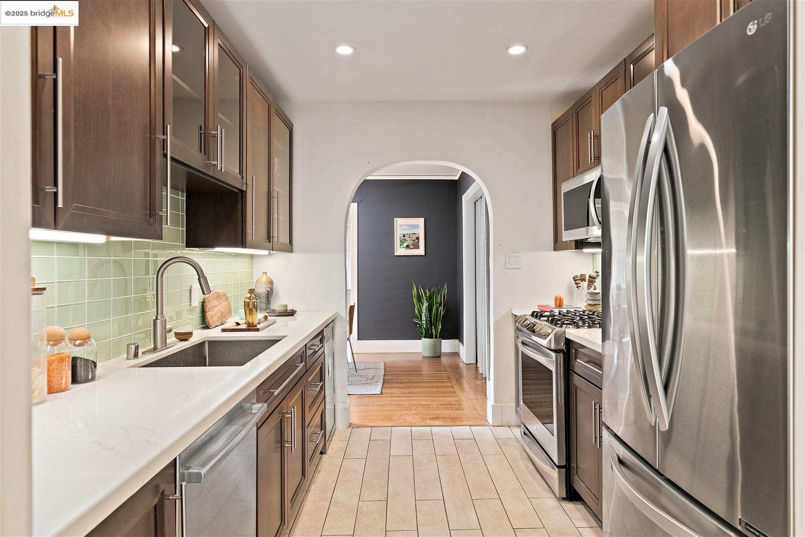 Detail Gallery Image 15 of 44 For 2201 Spaulding Ave, Berkeley,  CA 94703 - – Beds | – Baths