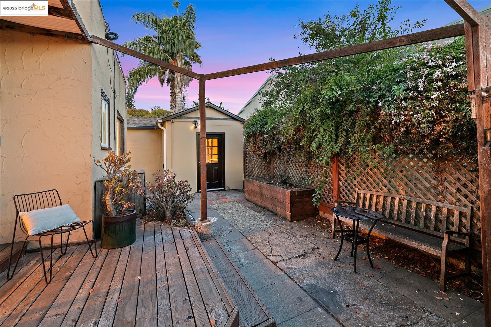 Detail Gallery Image 29 of 44 For 2201 Spaulding Ave, Berkeley,  CA 94703 - – Beds | – Baths