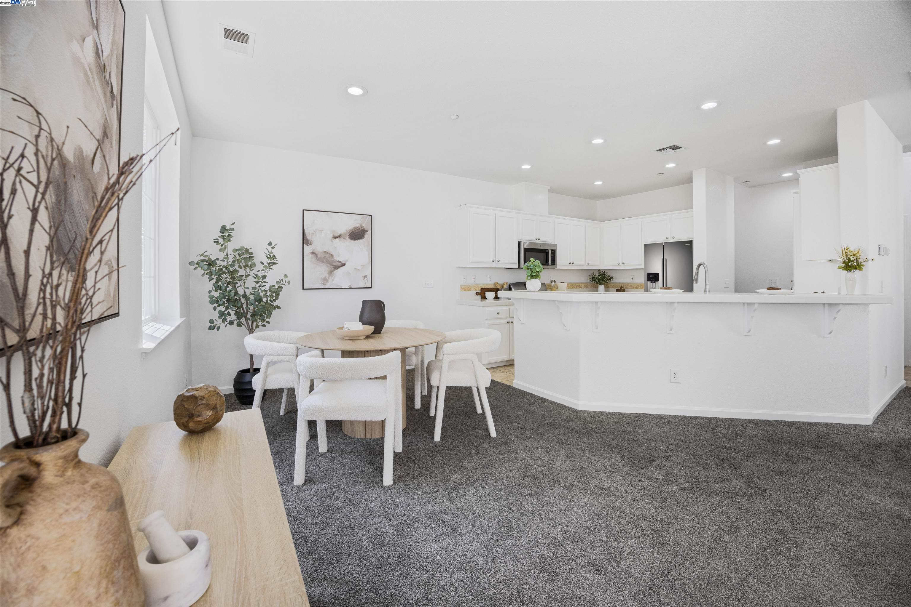 Detail Gallery Image 7 of 38 For 829 Berryessa Ct, Livermore,  CA 94551 - 3 Beds | 2/1 Baths