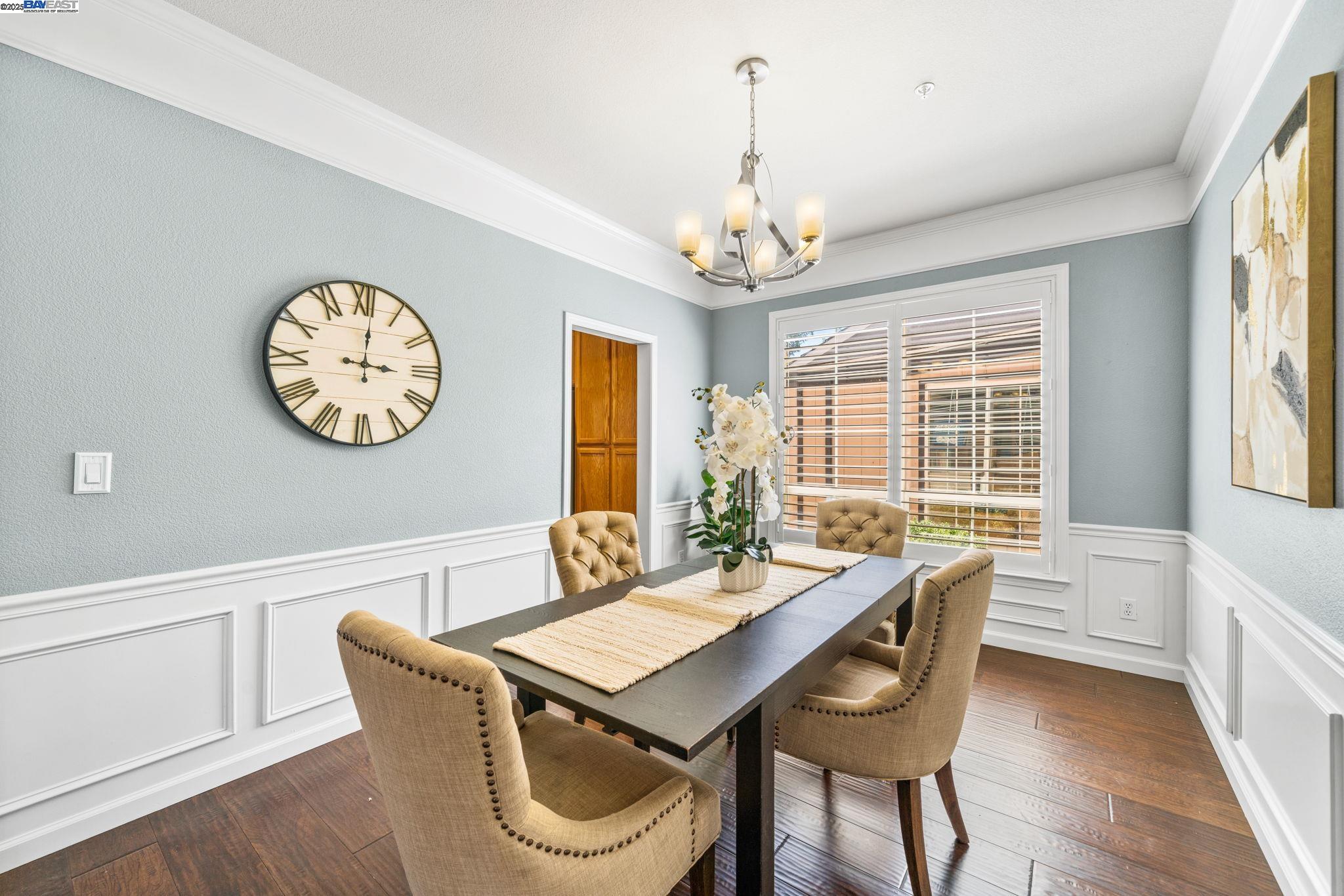 Detail Gallery Image 12 of 60 For 635 Eliot Dr, Livermore,  CA 94551 - 5 Beds | 2/1 Baths
