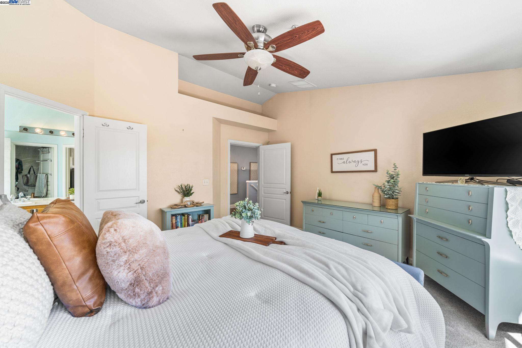 Detail Gallery Image 25 of 60 For 635 Eliot Dr, Livermore,  CA 94551 - 5 Beds | 2/1 Baths