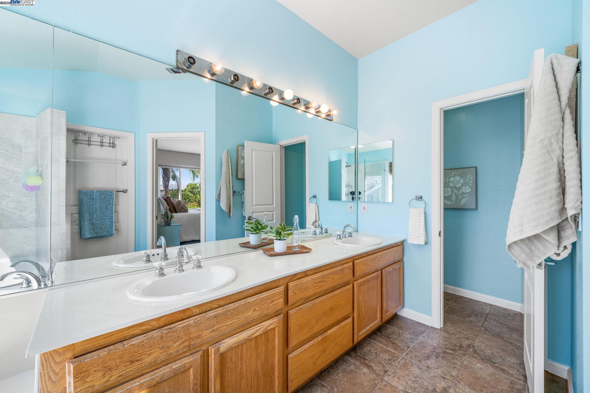 Detail Gallery Image 27 of 60 For 635 Eliot Dr, Livermore,  CA 94551 - 5 Beds | 2/1 Baths