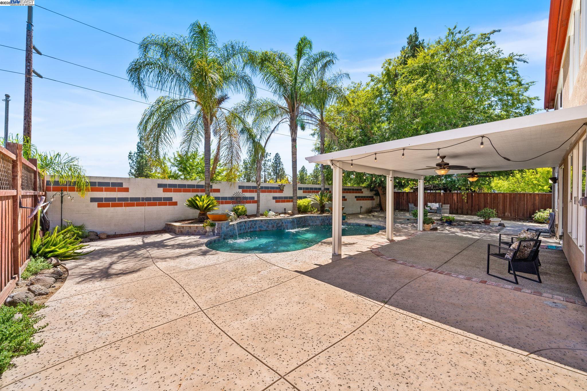 Detail Gallery Image 39 of 60 For 635 Eliot Dr, Livermore,  CA 94551 - 5 Beds | 2/1 Baths