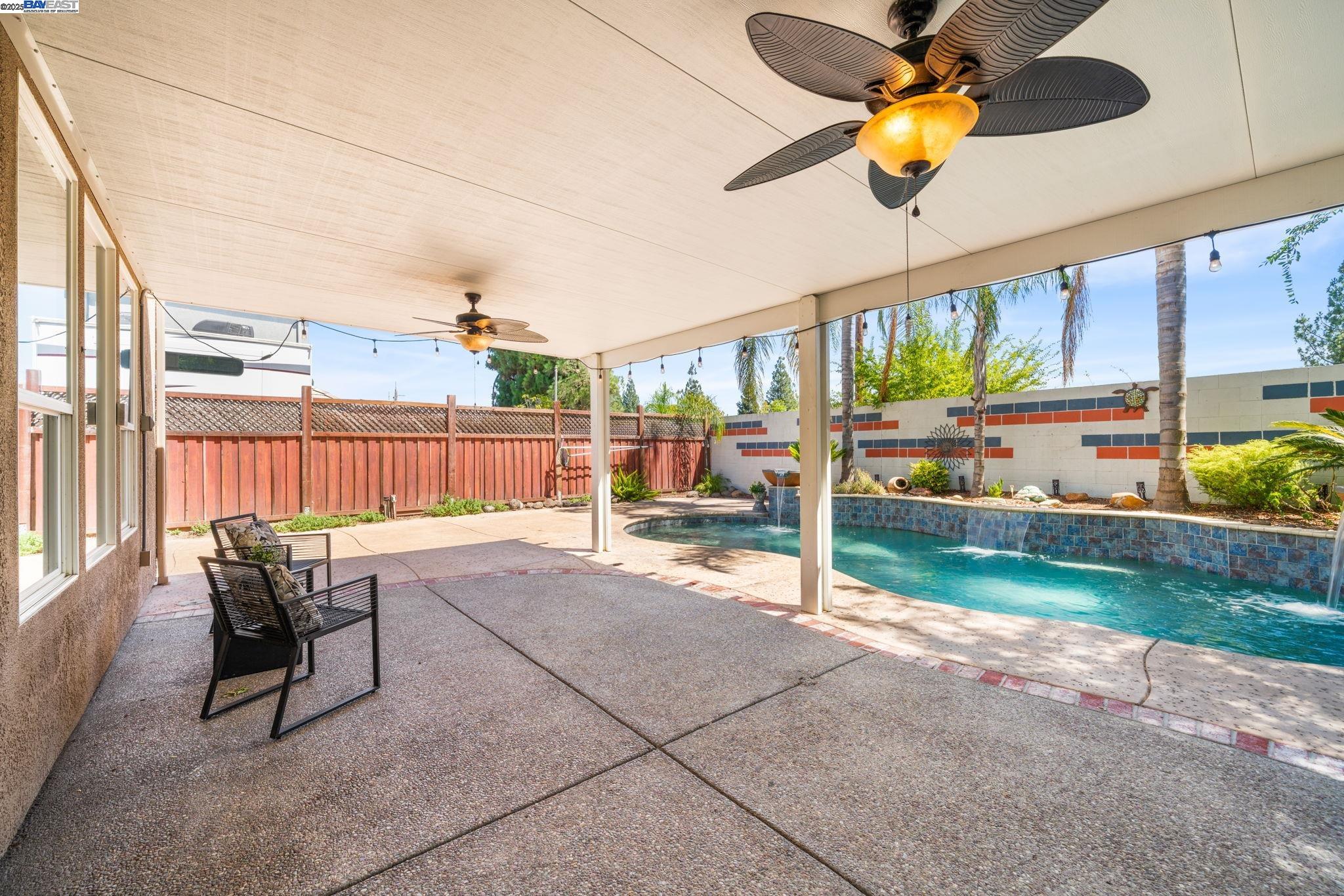 Detail Gallery Image 40 of 60 For 635 Eliot Dr, Livermore,  CA 94551 - 5 Beds | 2/1 Baths