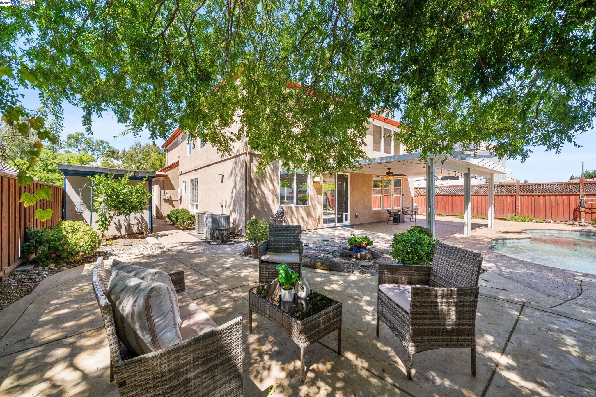 Detail Gallery Image 49 of 60 For 635 Eliot Dr, Livermore,  CA 94551 - 5 Beds | 2/1 Baths