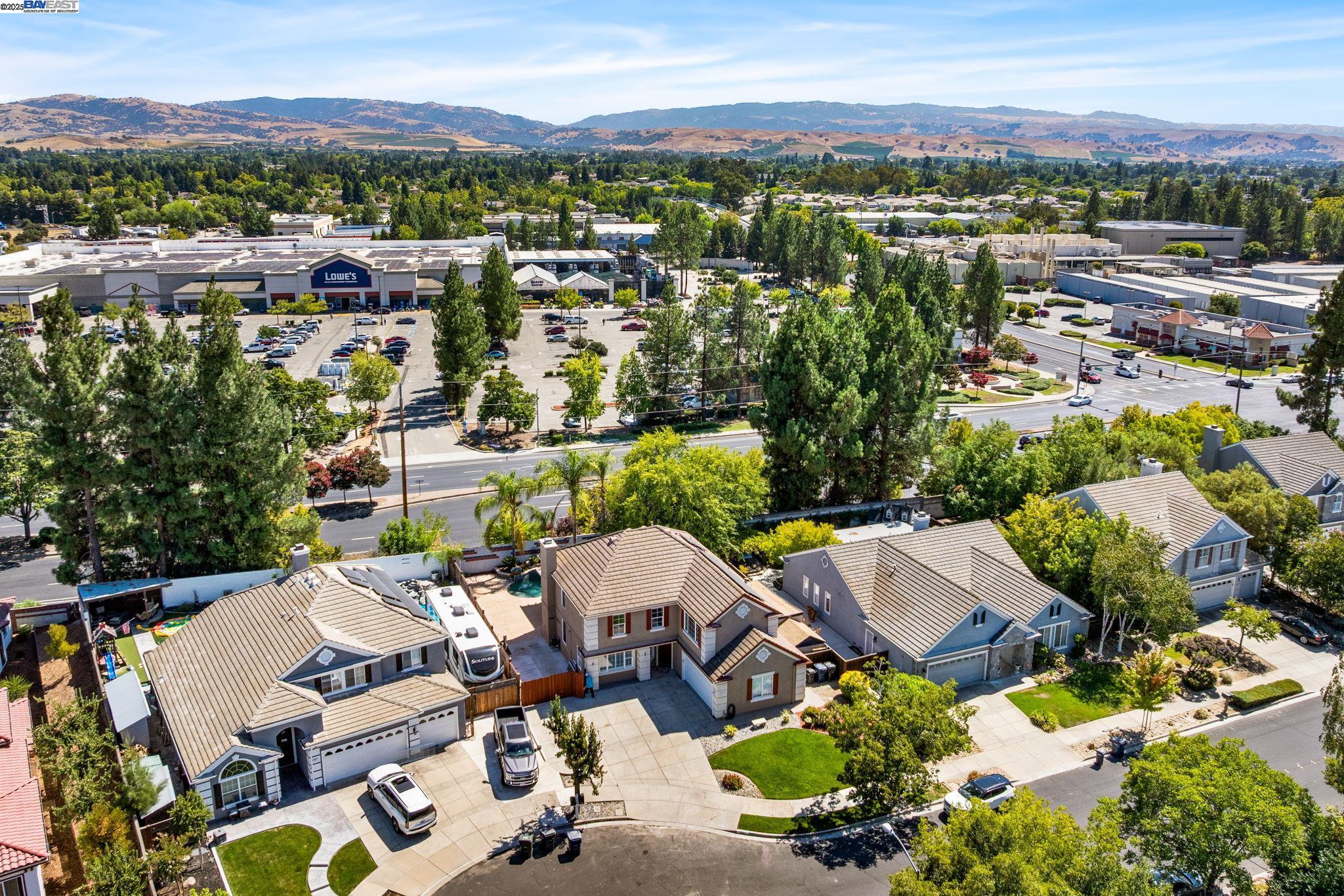 Detail Gallery Image 53 of 60 For 635 Eliot Dr, Livermore,  CA 94551 - 5 Beds | 2/1 Baths