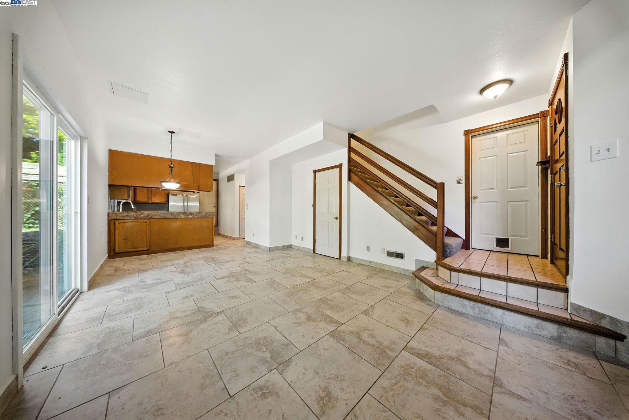 Detail Gallery Image 16 of 30 For 1523 Verdi St, Alameda,  CA 94501 - – Beds | – Baths