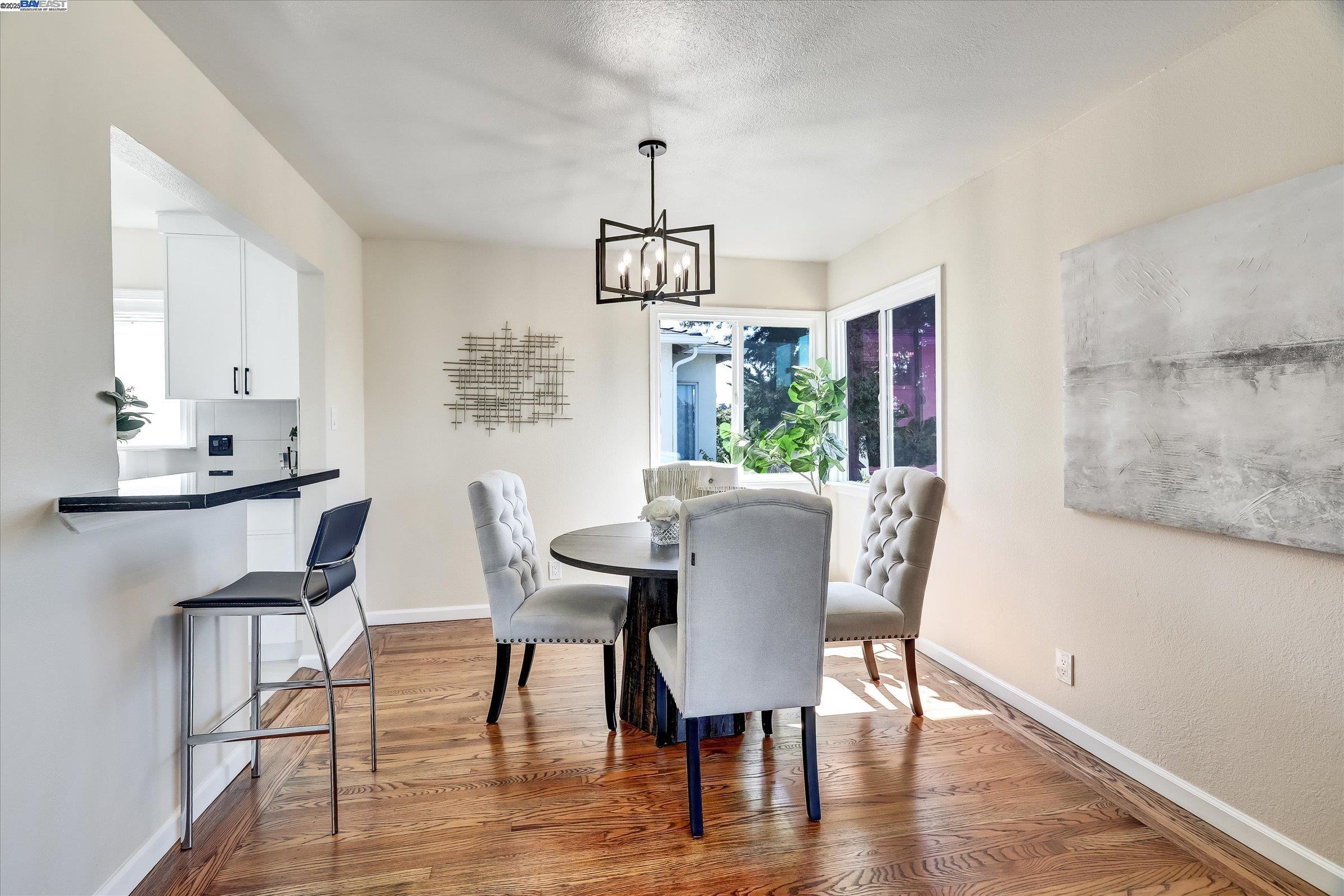 Detail Gallery Image 14 of 53 For 1551 Merced St, Richmond,  CA 94804 - 3 Beds | 2 Baths