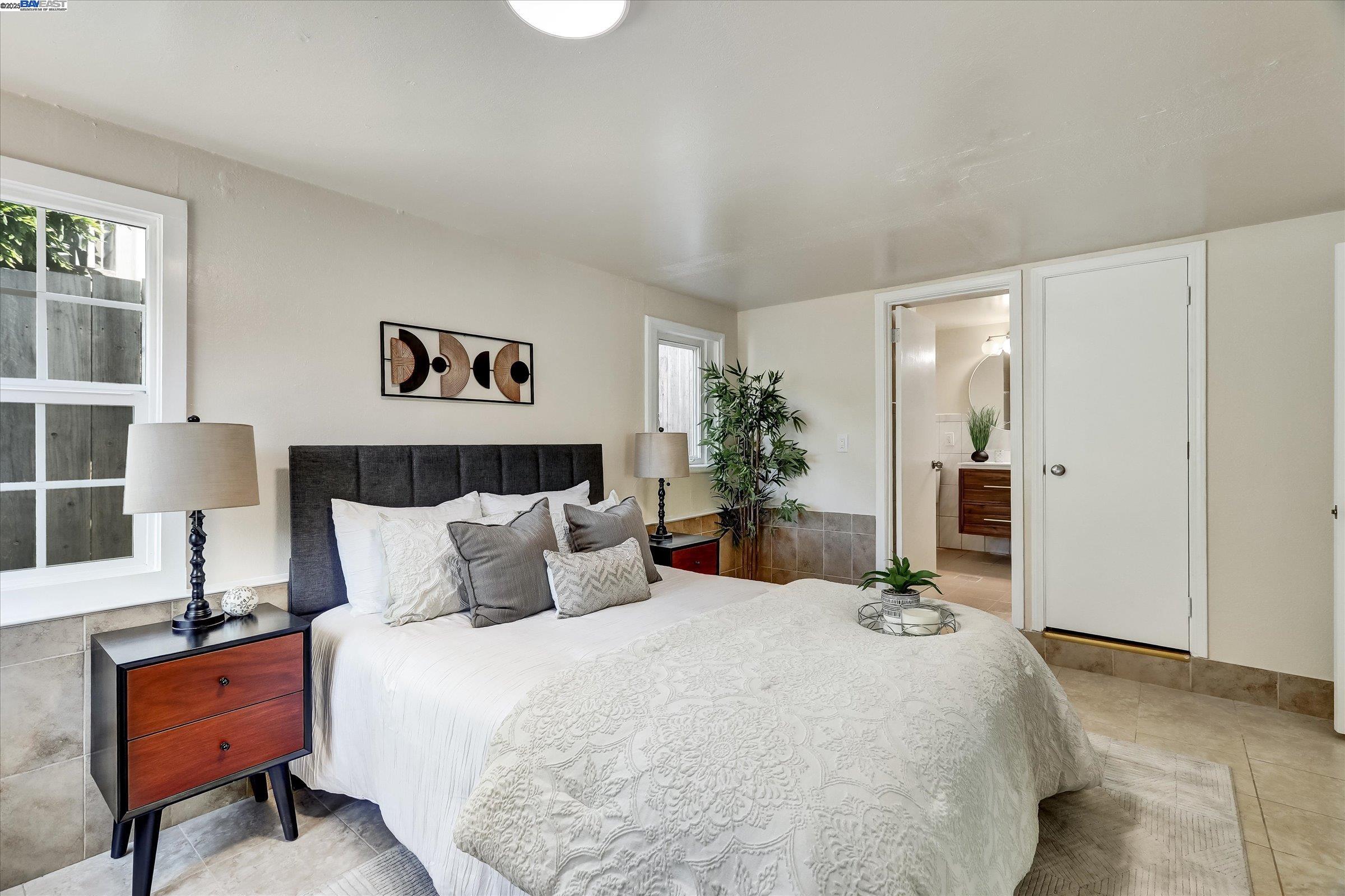 Detail Gallery Image 22 of 53 For 1551 Merced St, Richmond,  CA 94804 - 3 Beds | 2 Baths