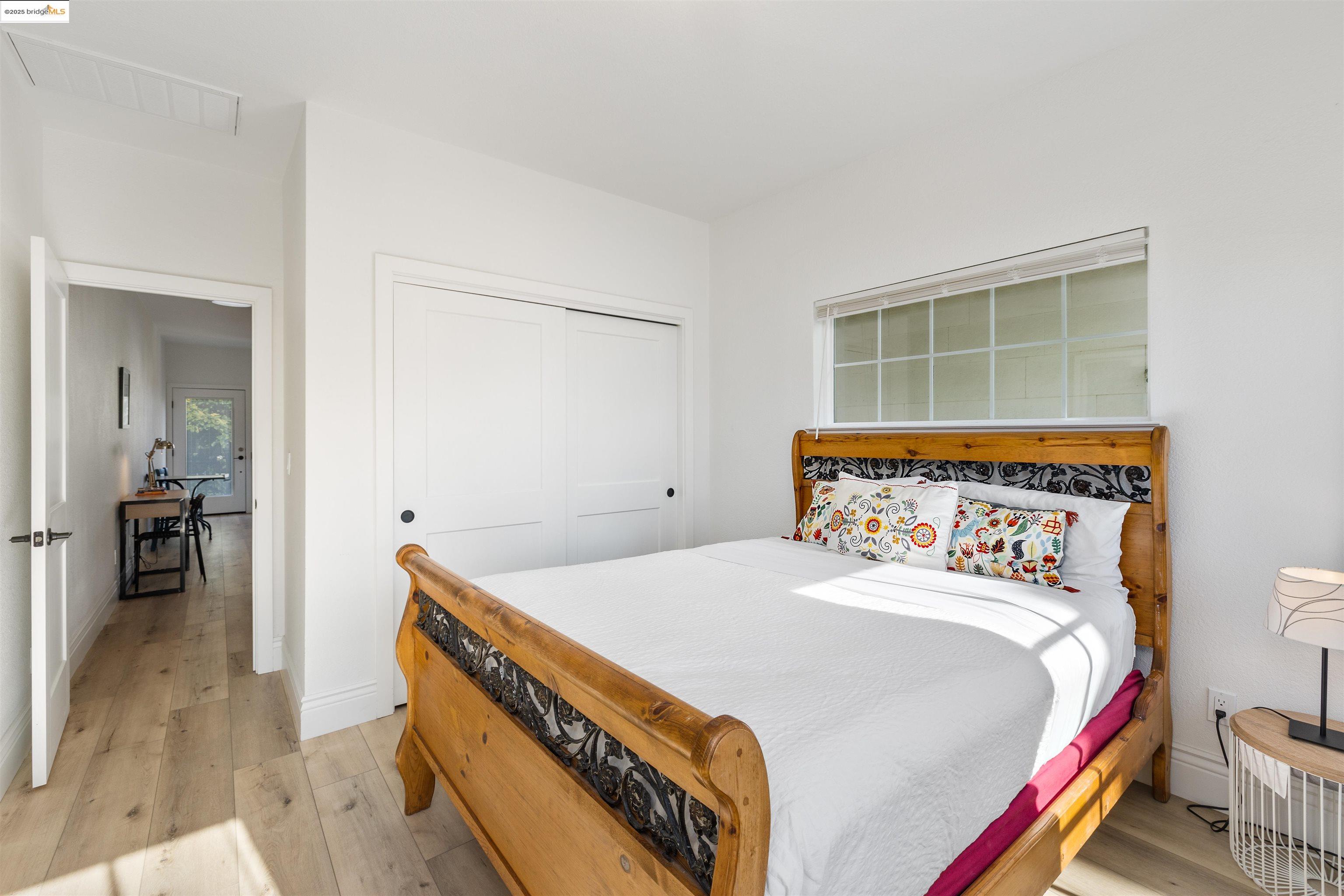 Detail Gallery Image 38 of 41 For 712 39th St, Oakland,  CA 94609 - 4 Beds | 3/1 Baths